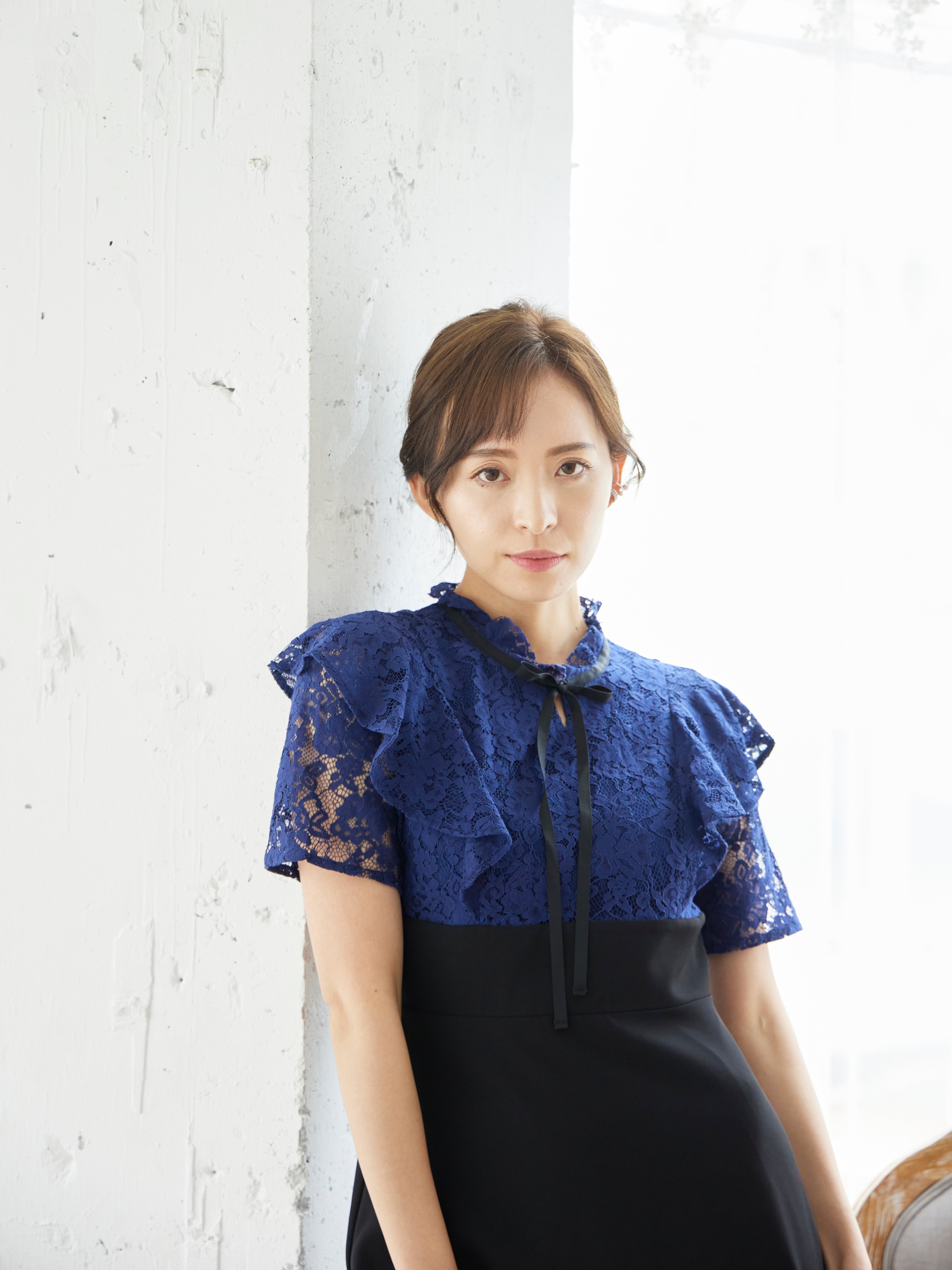 [レンタル] BELINDA DE CAPRIS レース切り替え タイトワンピースドレス ネイビーの宅配レンタル - 8