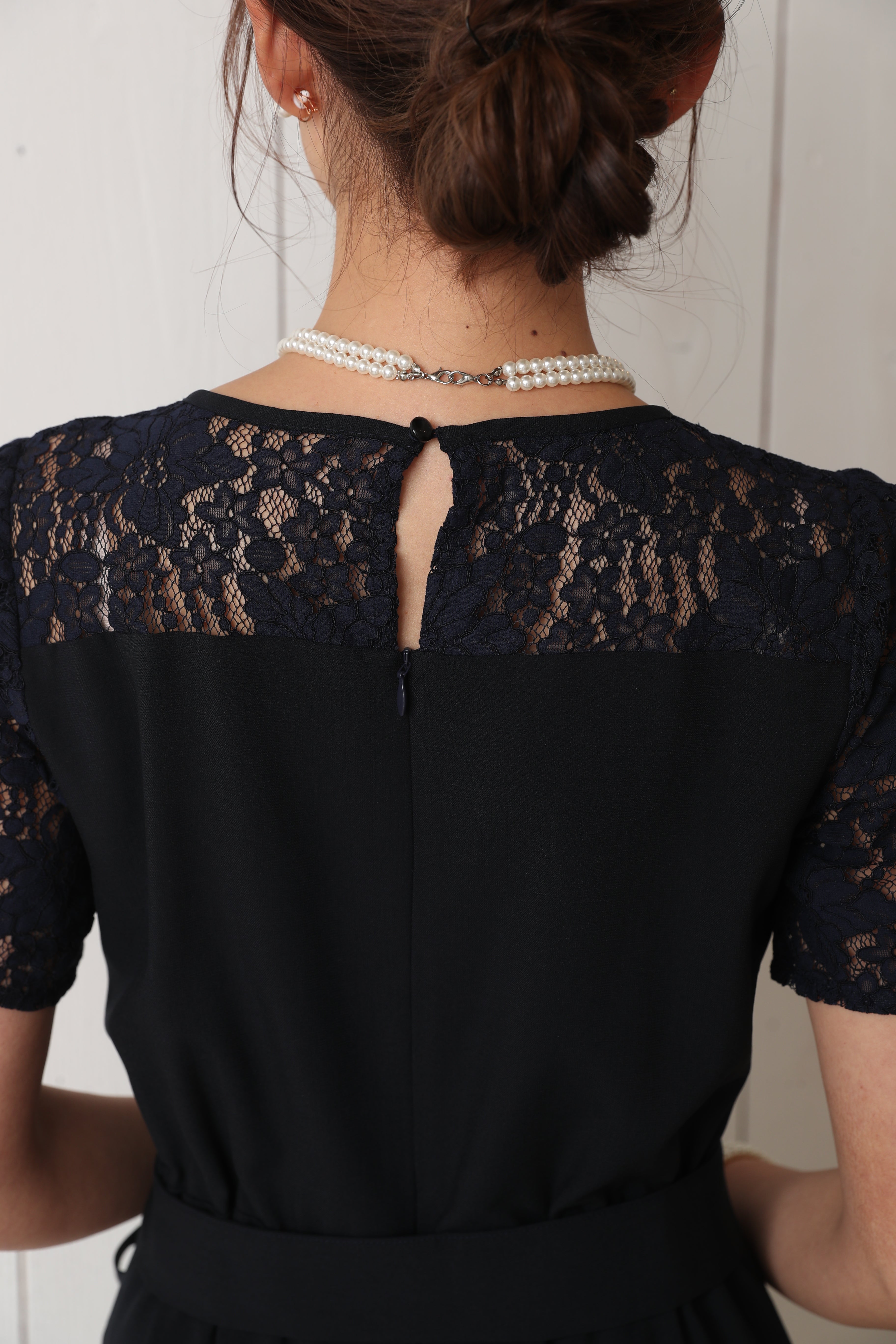 [レンタル] BELINDA DE CAPRIS 袖付きタックテーパード オールインワン パンツドレス ネイビーの宅配レンタル - 16