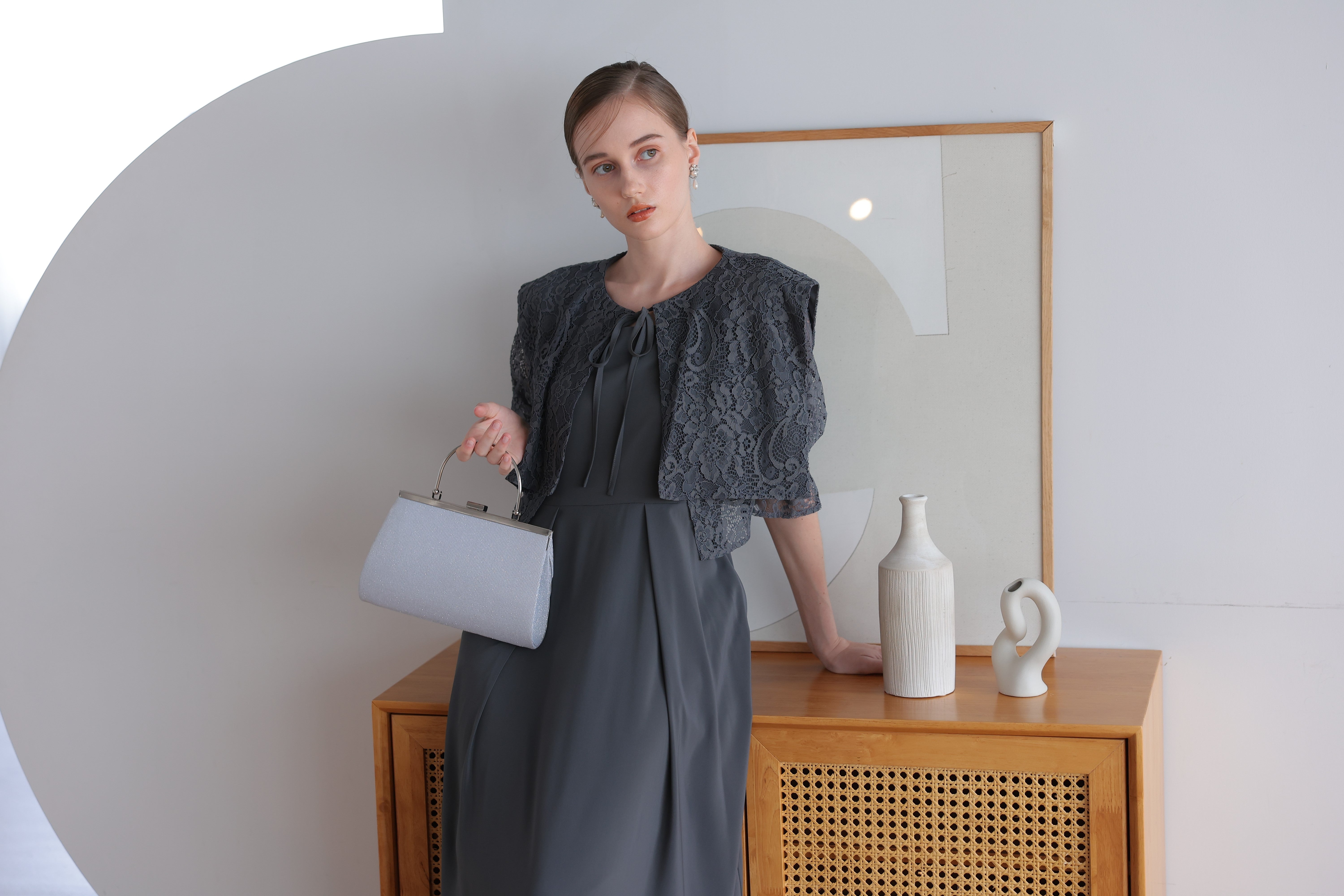 [レンタル] アートマリー ラメプリーツハンドル付きパーティーバッグ シルバーの宅配レンタル - 7