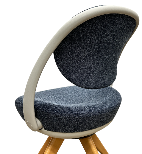 [レンタル] オカムラ Parabel（パラベル）シリーズ スタンダードタイプ 木4本脚ナチュラル ライトグレージュボディー 8CBAYL FXW4 オフィスチェア - 7