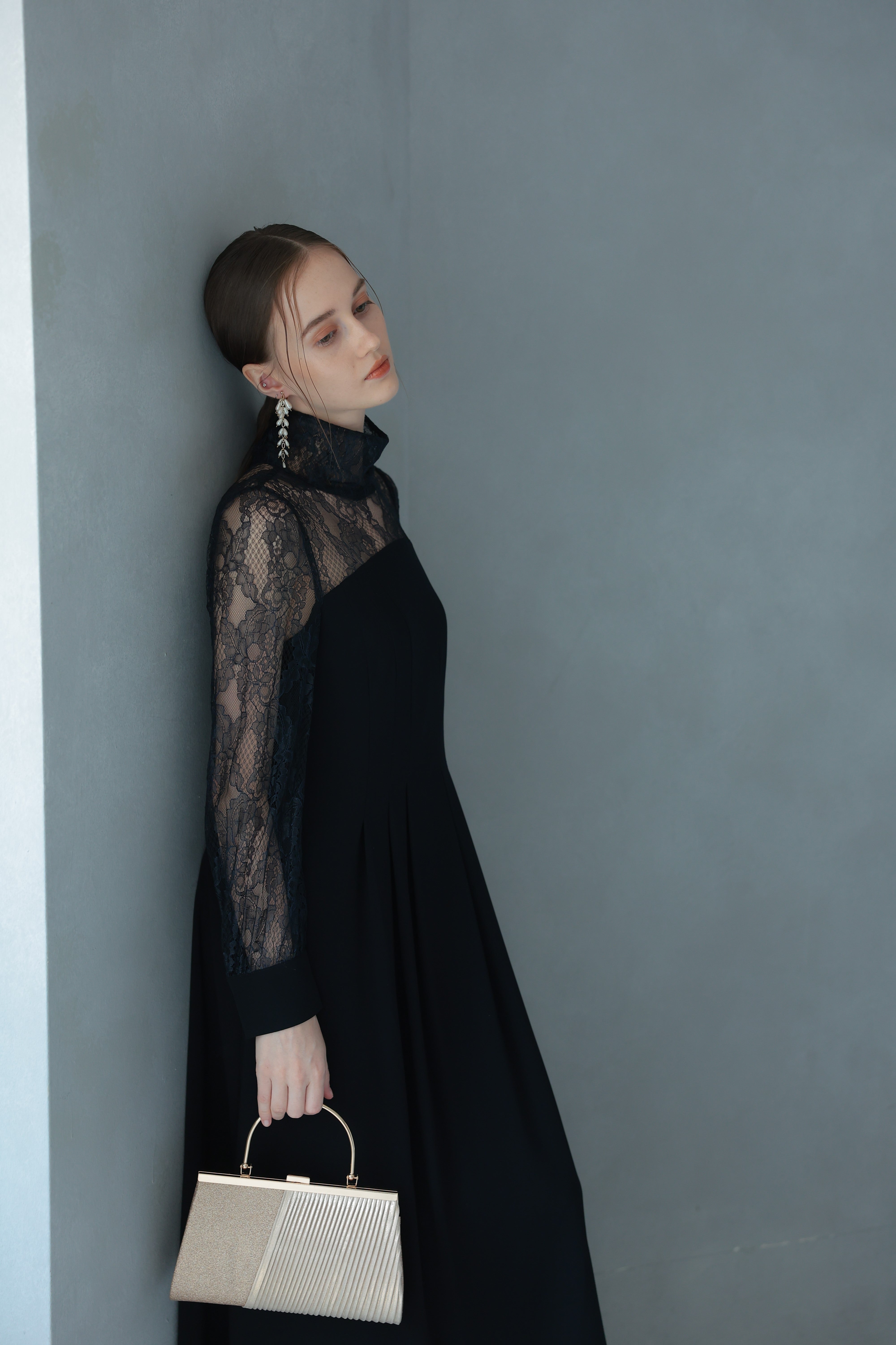 [レンタル] アートマリー グリッター プリーツ デザインパーティーバッグ ベージュの宅配レンタル - 5