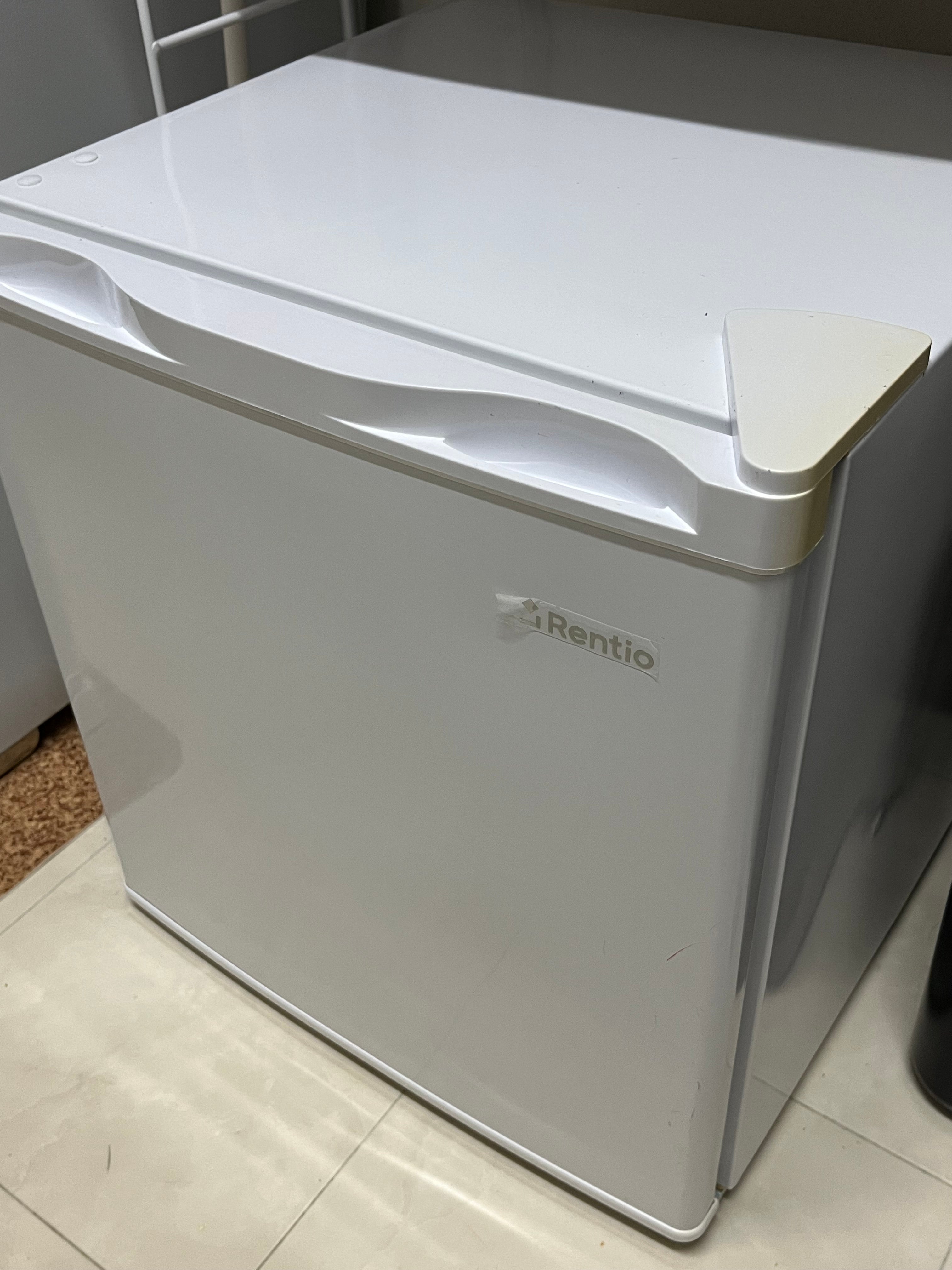 口コミ] [32L]レンティオ 小型冷凍庫 1ドア セカンド冷凍庫 RN-FZ32の