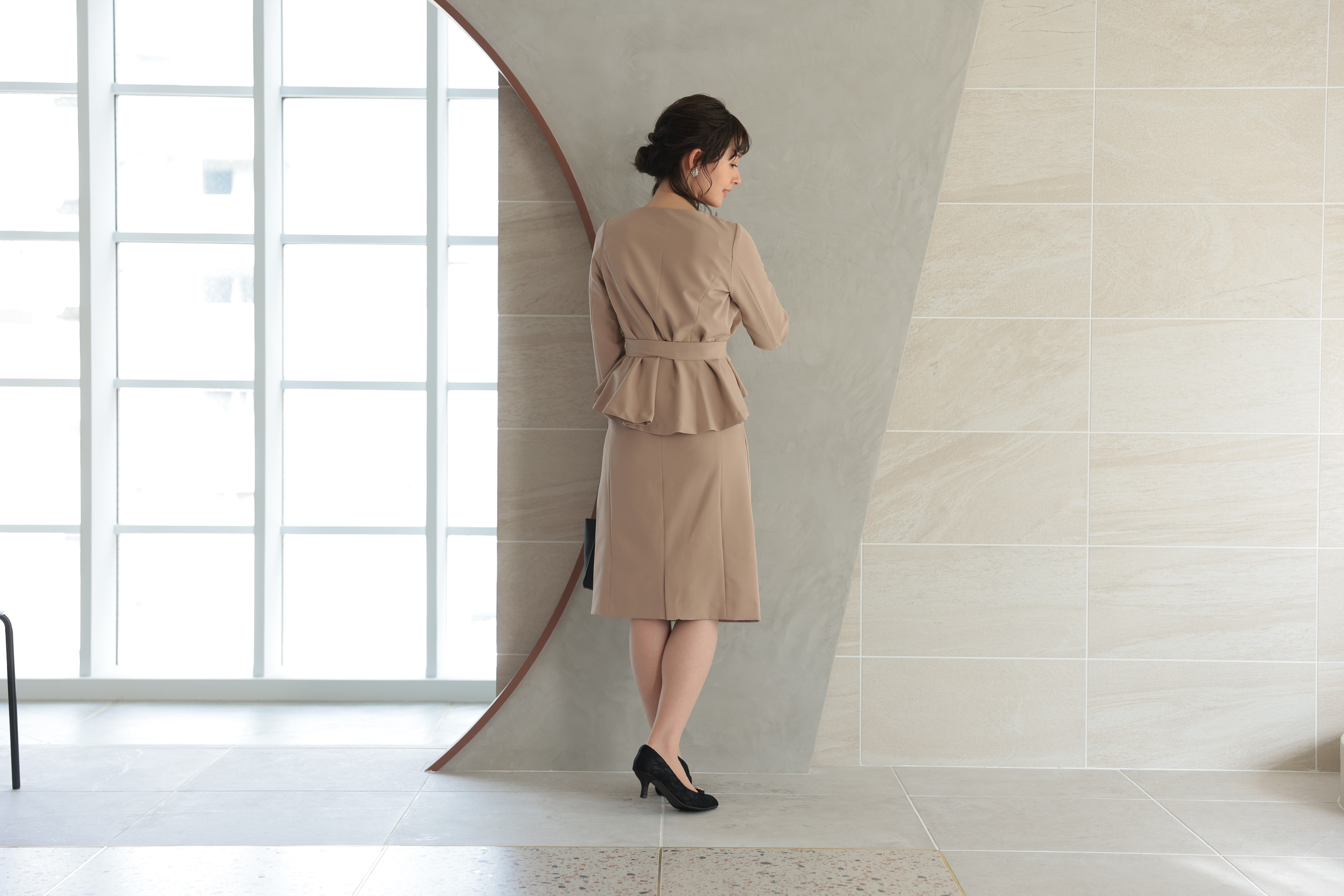 [レンタル] アートマリー スーツセットアップ【2点セット】ベージュの宅配レンタル - 2