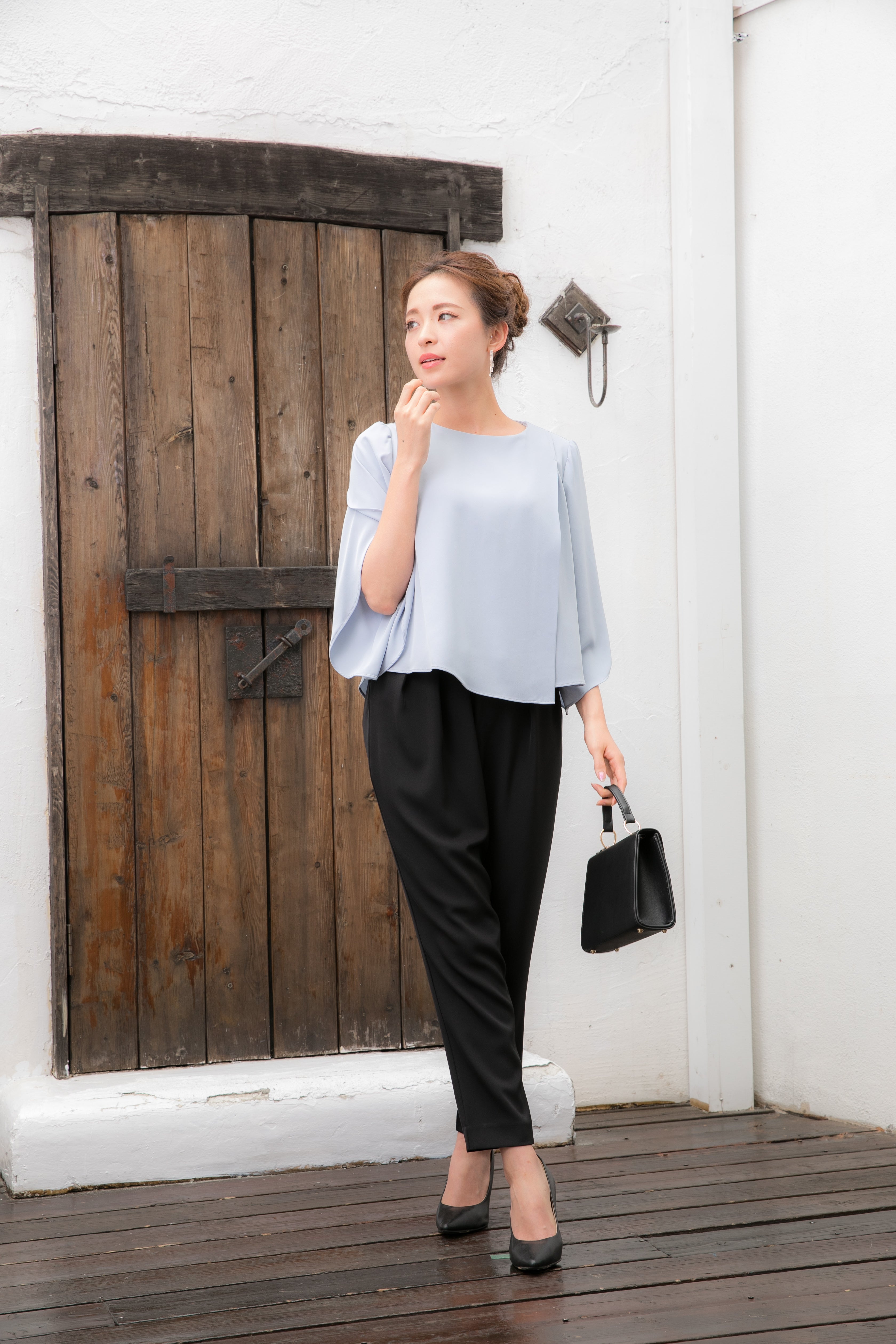 [レンタル] BELINDA DE CAPRIS チューリップスリーブ セットアップ パンツドレス グレー×ブラックの宅配レンタル - 6