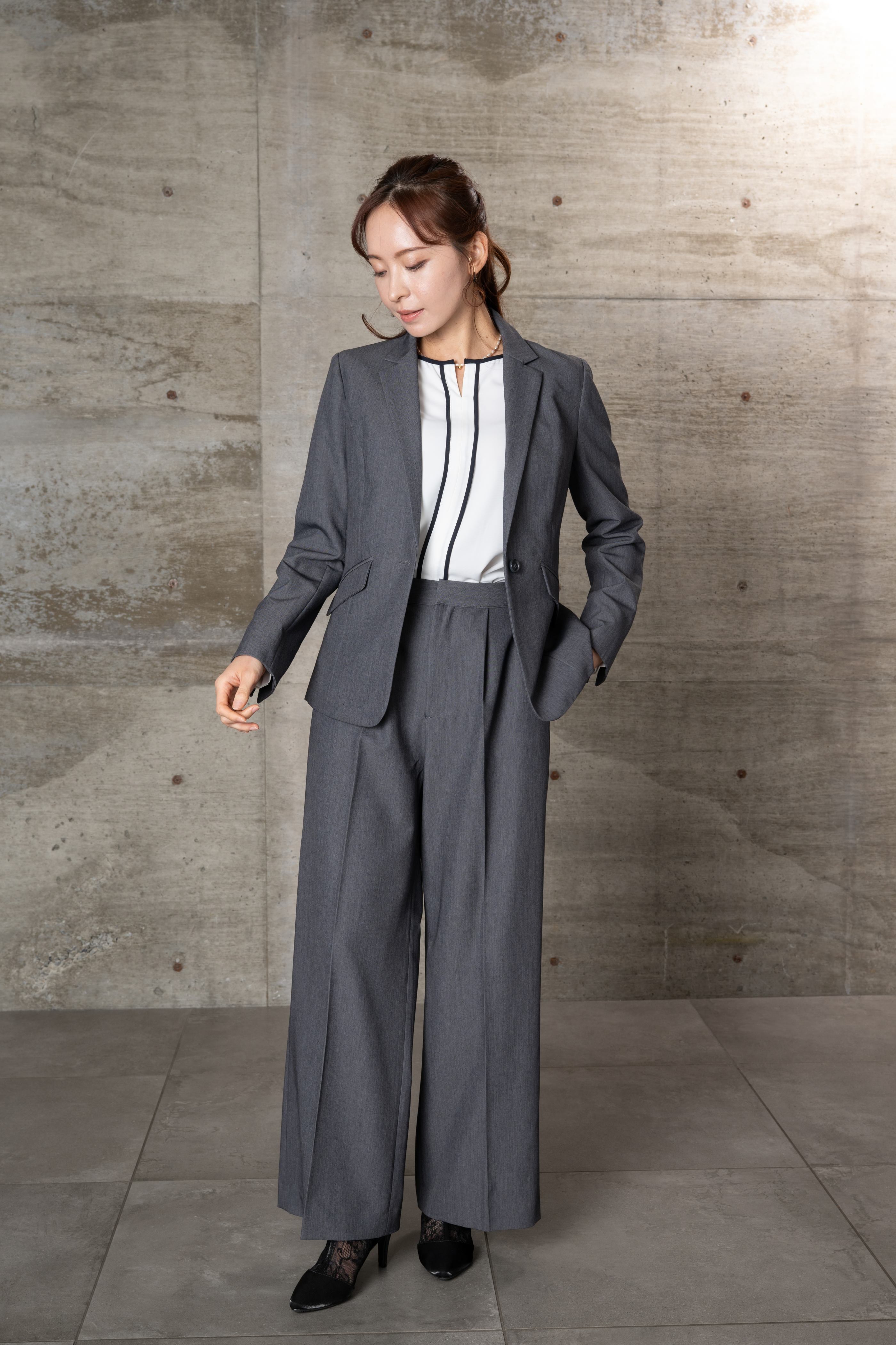 [レンタル] BELINDA DE CAPRIS テーラードジャケット ワイドパンツ2P レディーススーツの宅配レンタル - 9