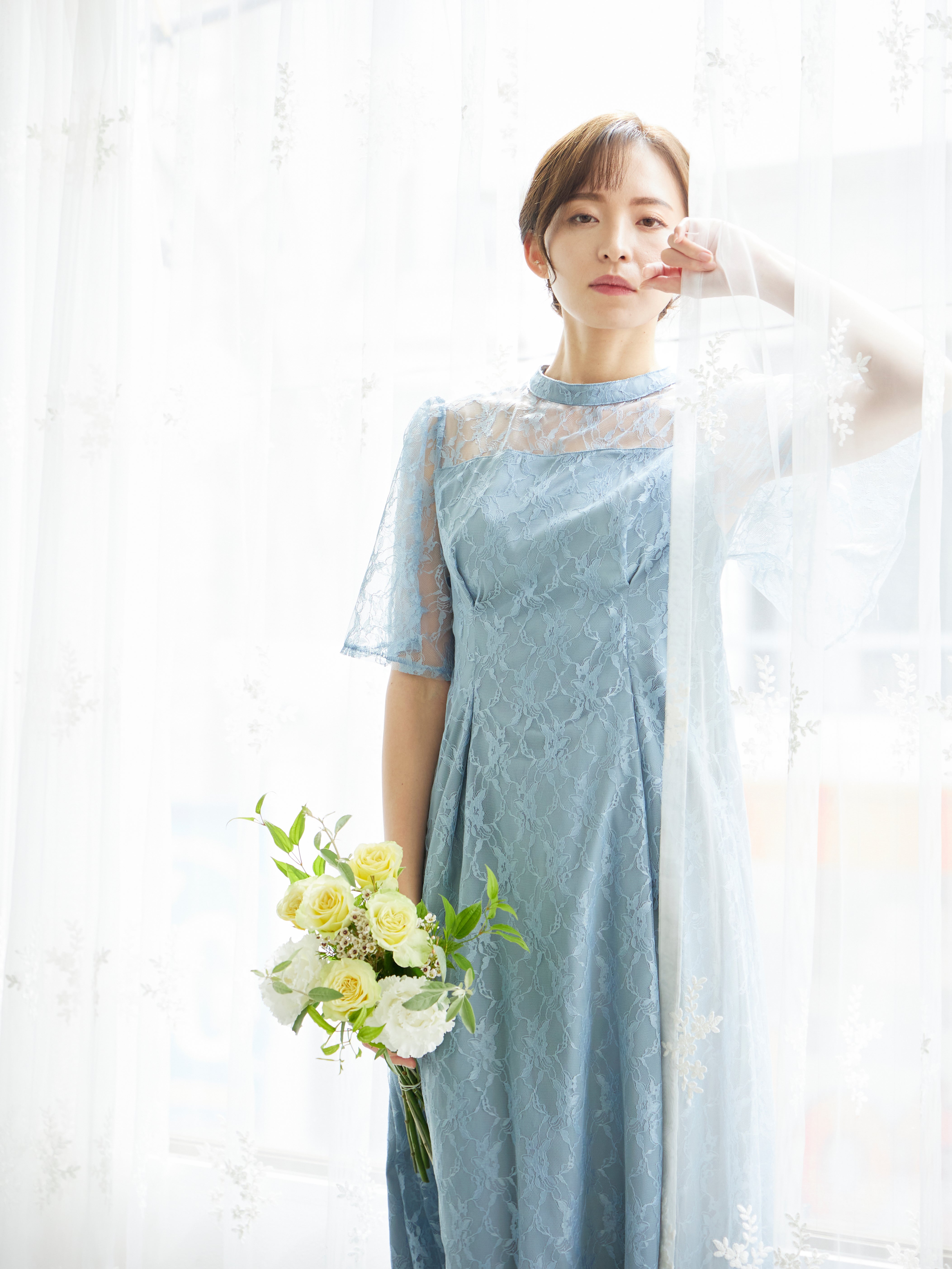 [レンタル] BELINDA DE CAPRIS 総レースフレア袖 ハイネック ワンピースドレス サックスブルーの宅配レンタル - 17