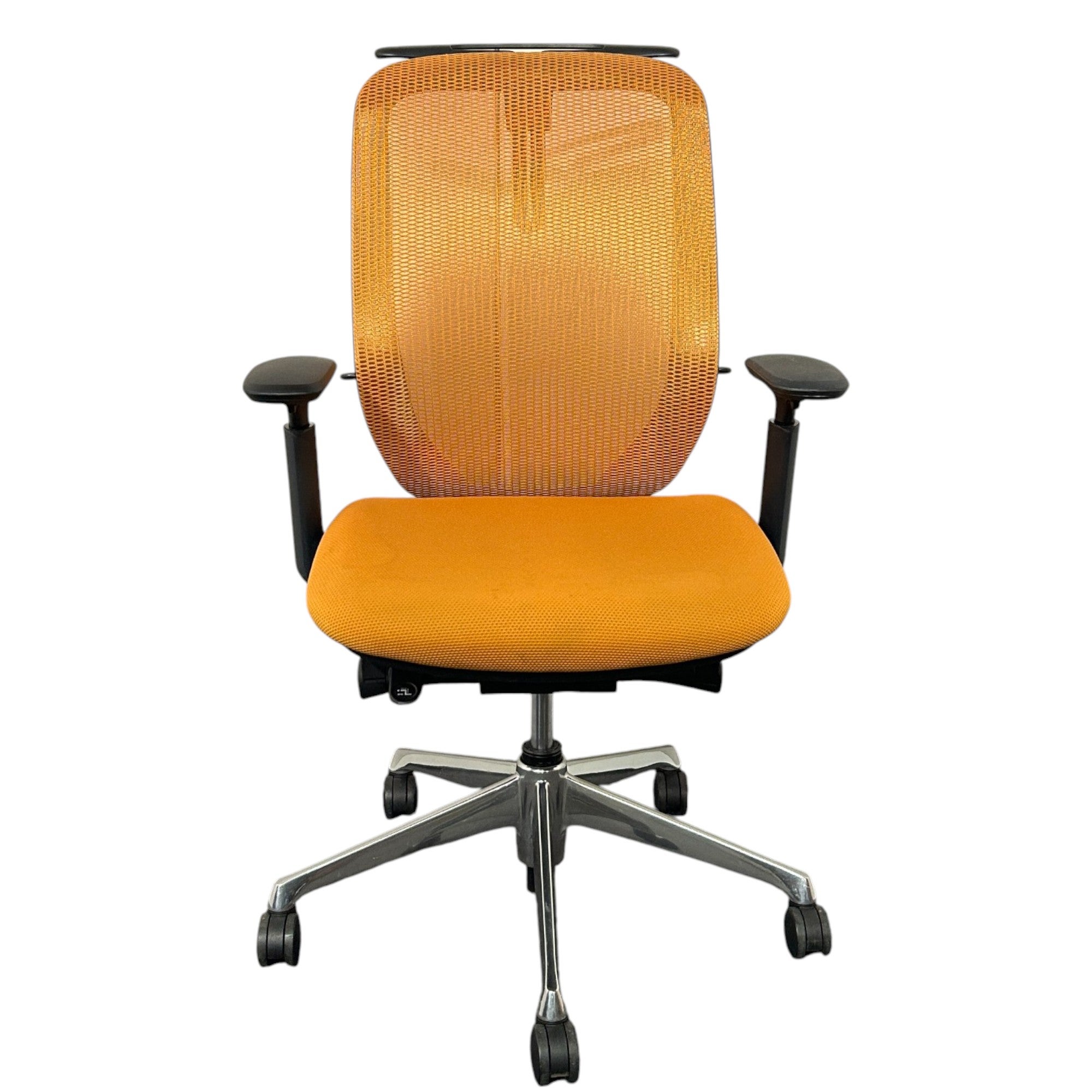 [レンタル] オカムラ オフィスチェア シルフィー ハイバック 可動肘 ハンガー オレンジ ブラック ポリッシュ C686BR-FMR8 - 2
