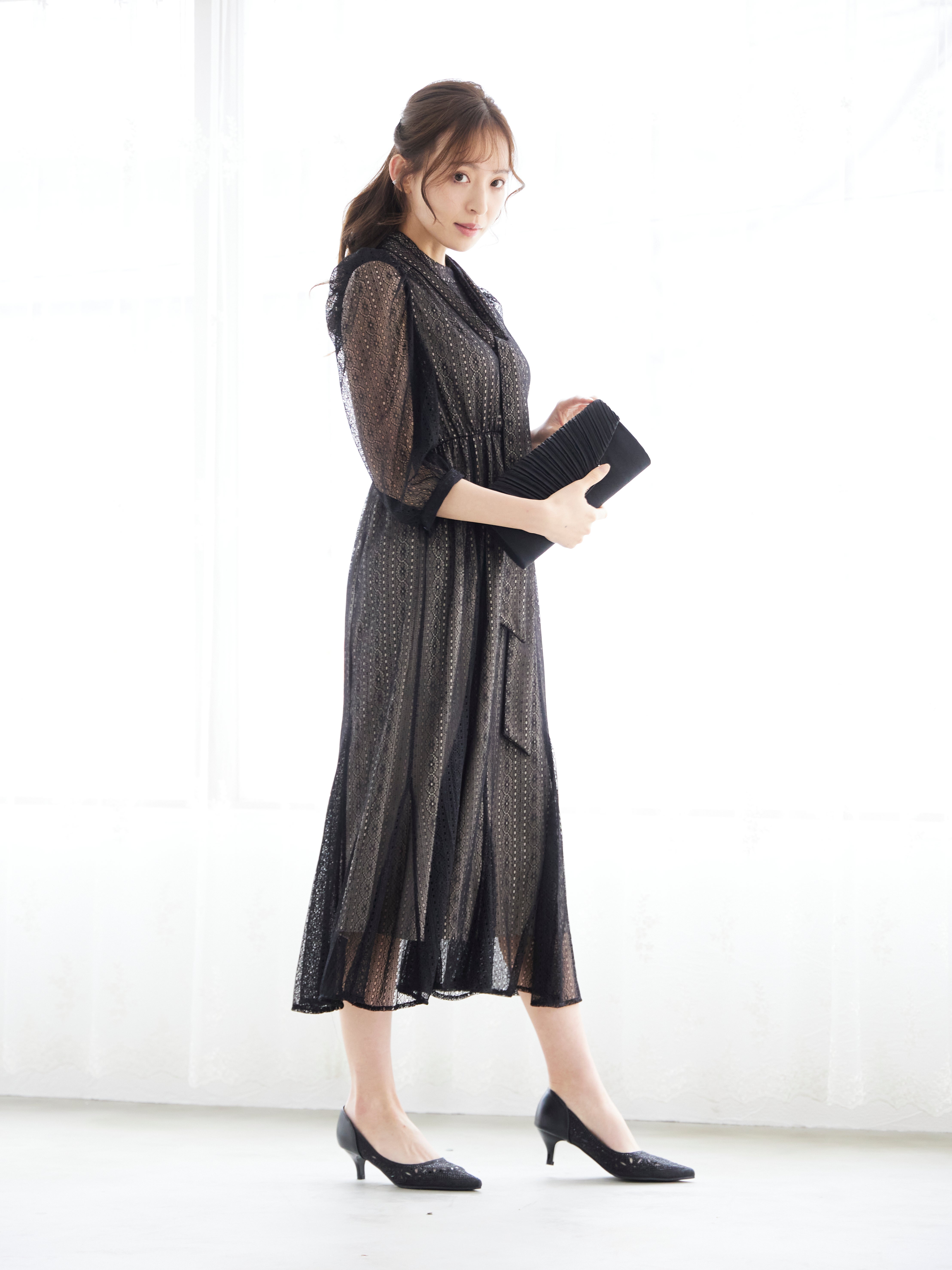 [レンタル] BELINDA DE CAPRIS リボン付きギャザースリーブ レースワンピースドレス ブラックの宅配レンタル - 3