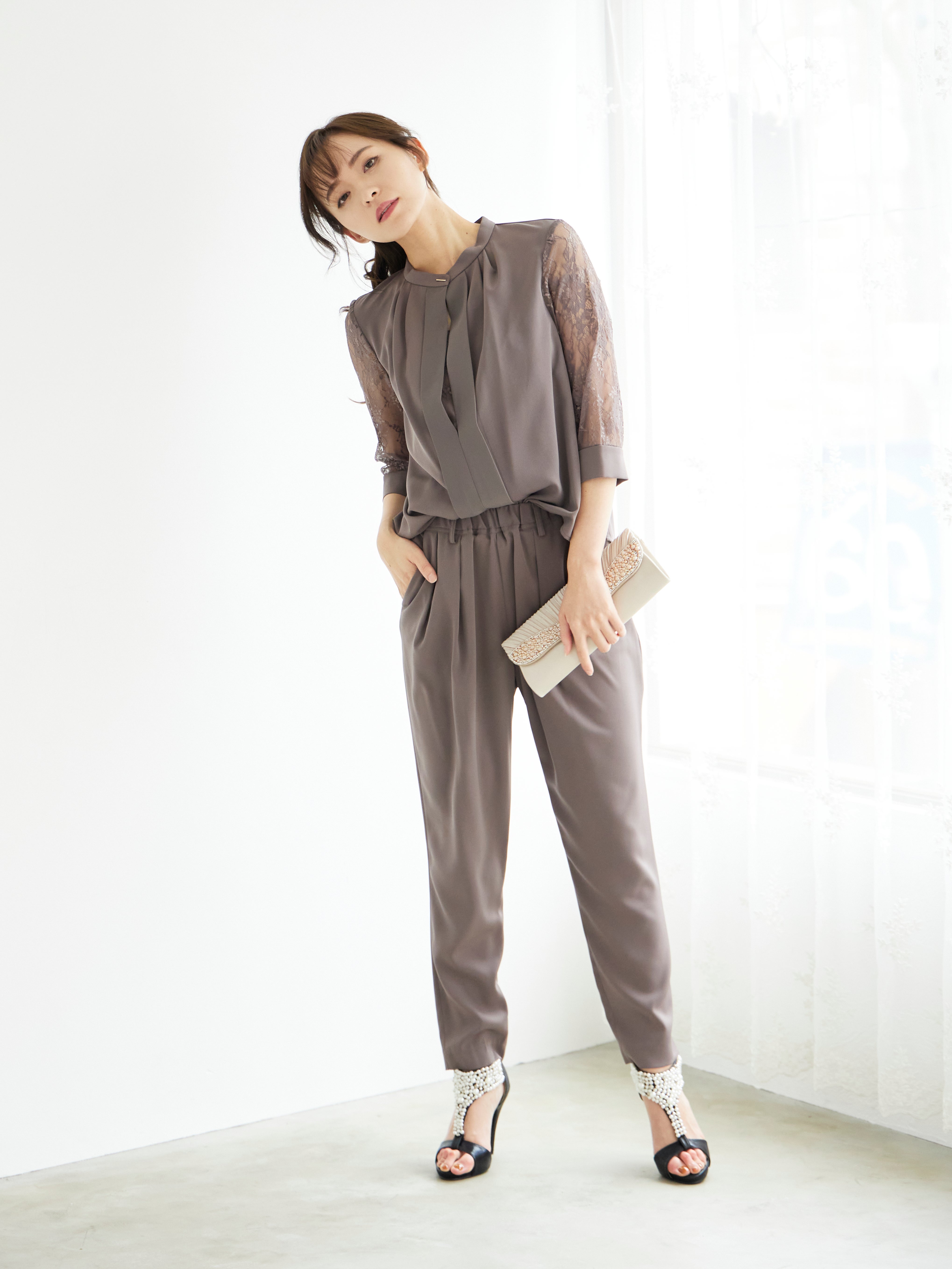 [レンタル] BELINDA DE CAPRIS 前開きブラウス セットアップ テーパードパンツドレス モカの宅配レンタル - 9