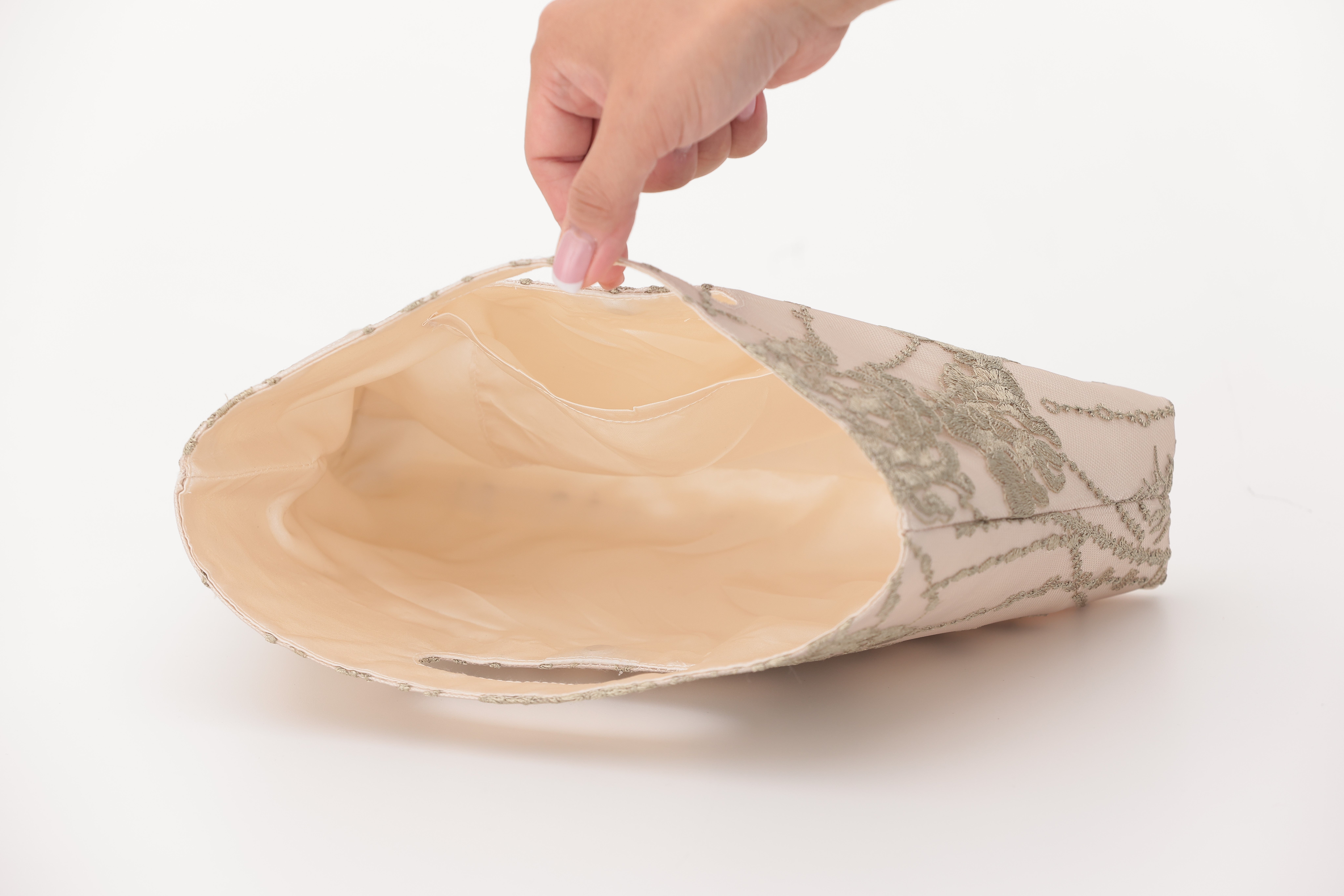 [レンタル] アートマリー 刺繍ハンドホールパーティバッグ グリーンの宅配レンタル - 4