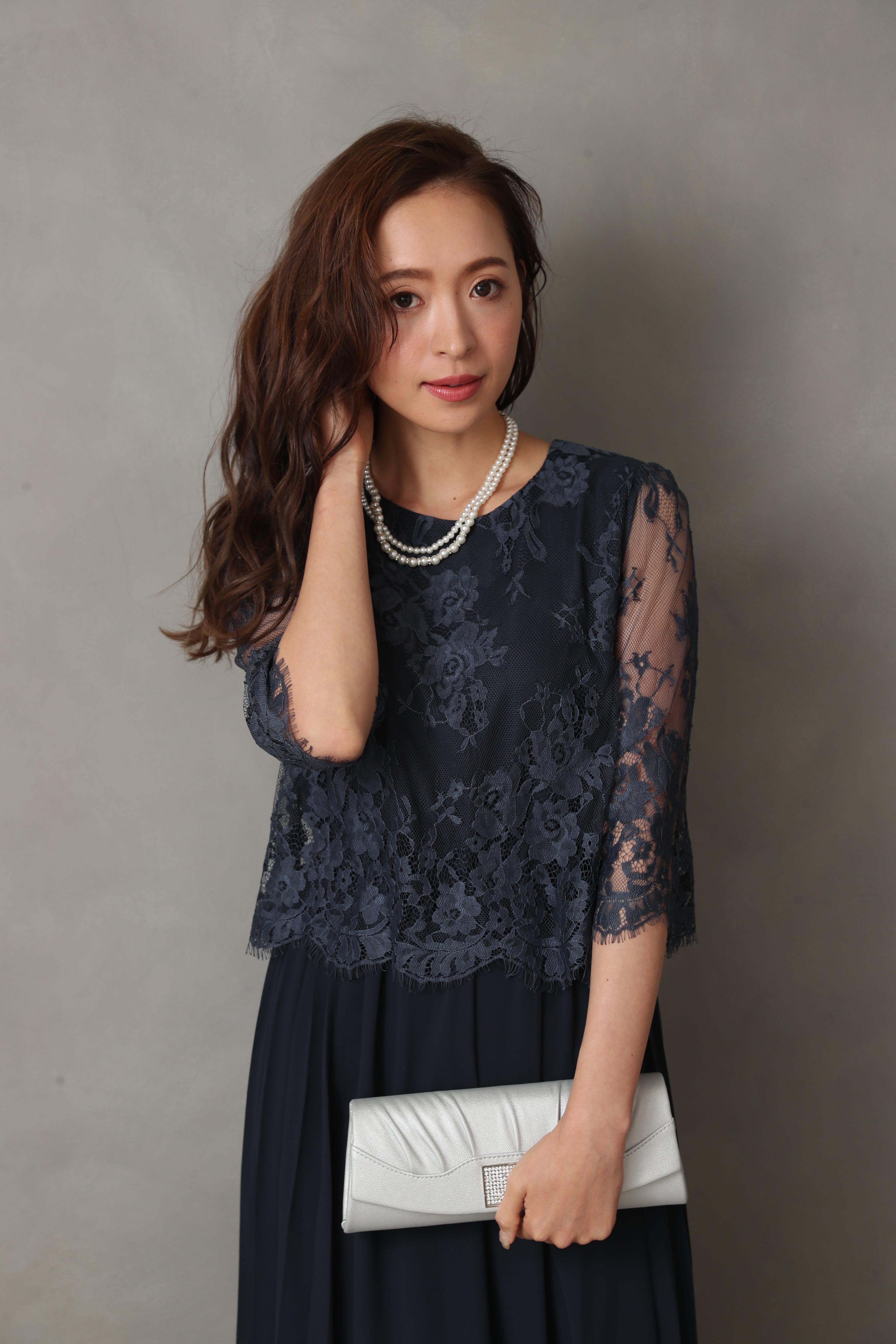 [レンタル] BELINDA DE CAPRIS サイドプリーツ レーススリーブ ワンピースドレス ネイビーの宅配レンタル - 30