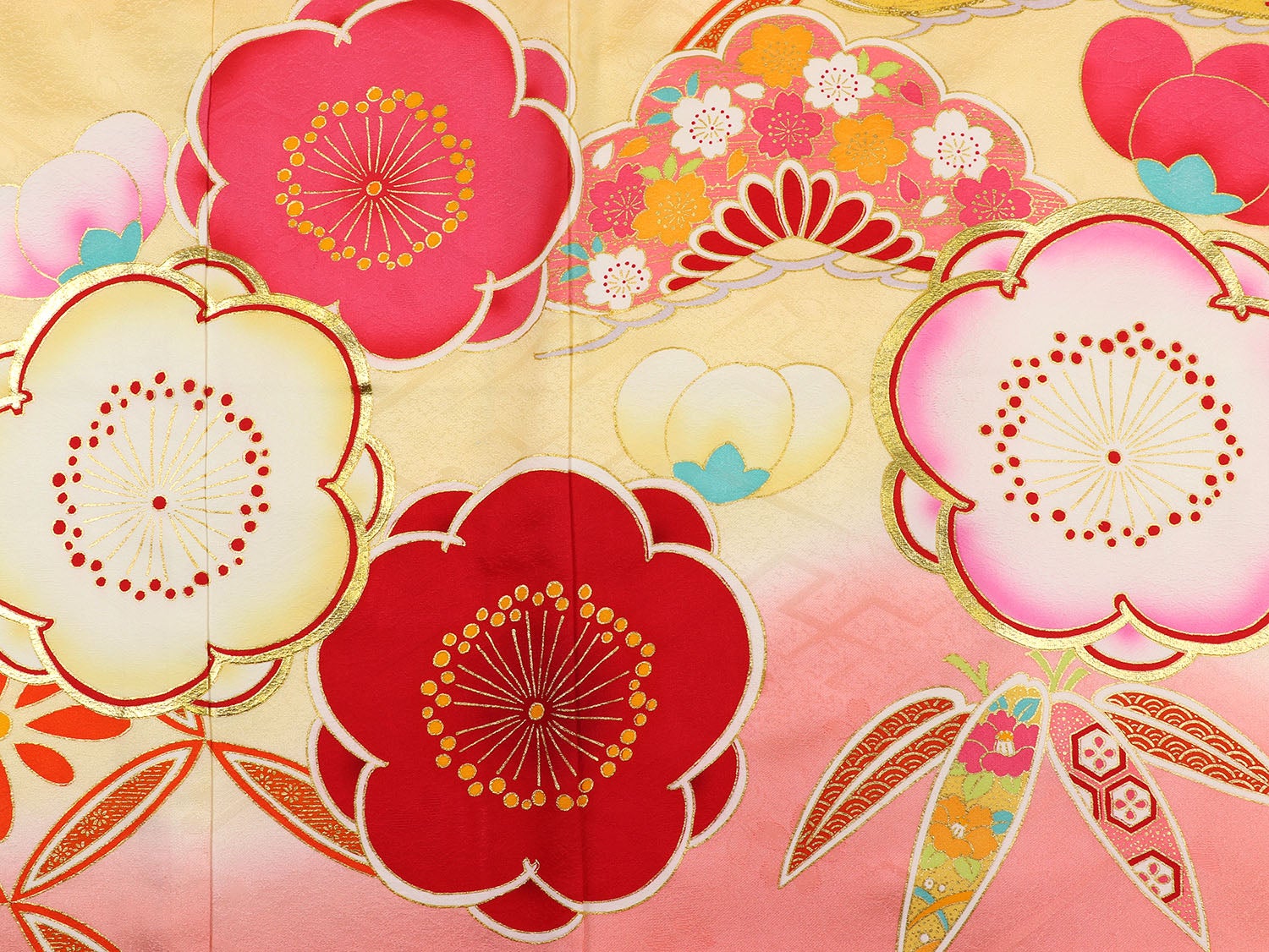 [レンタル] 女の子 お宮参り 産着 レンタル6点フルセット 正絹 金駒刺繍の吉祥梅 クリーム色の宅配レンタル - 5