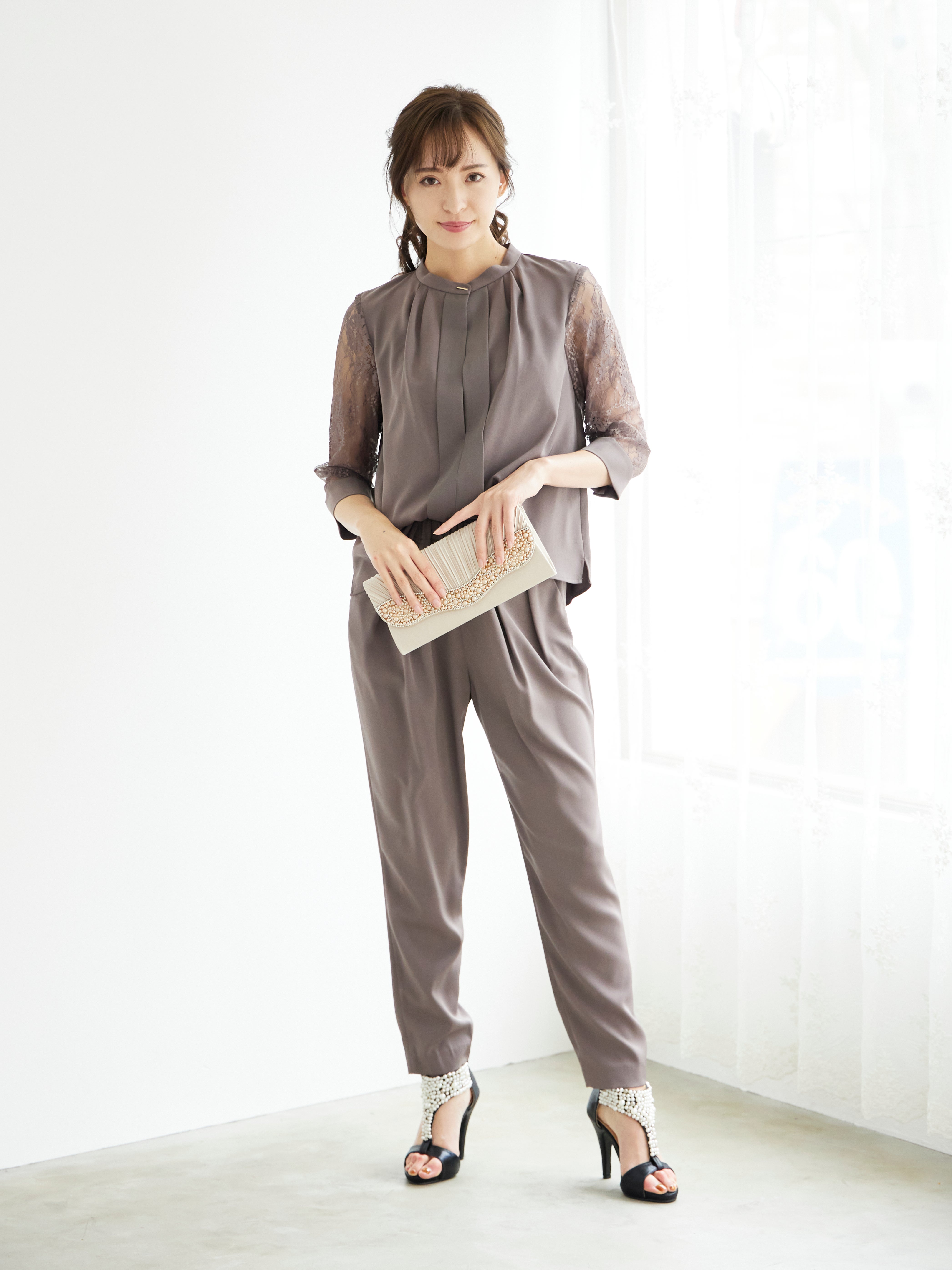 [レンタル] BELINDA DE CAPRIS 前開きブラウス セットアップ テーパードパンツドレス モカの宅配レンタル - 2