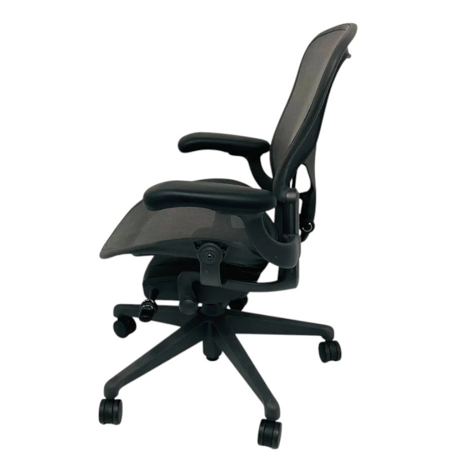 [レンタル] ハーマンミラー Aeron Chair(アーロンチェア) リマスタード※固定肘※ オフィスチェア ※1都3県のみ対応 - 3