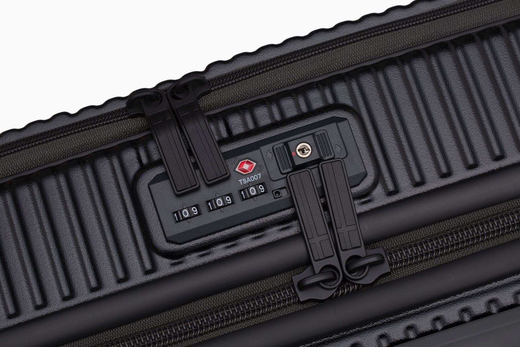 レンタル] [5-8泊向けサイズ]イノベーター INV60 62L ハードスーツ