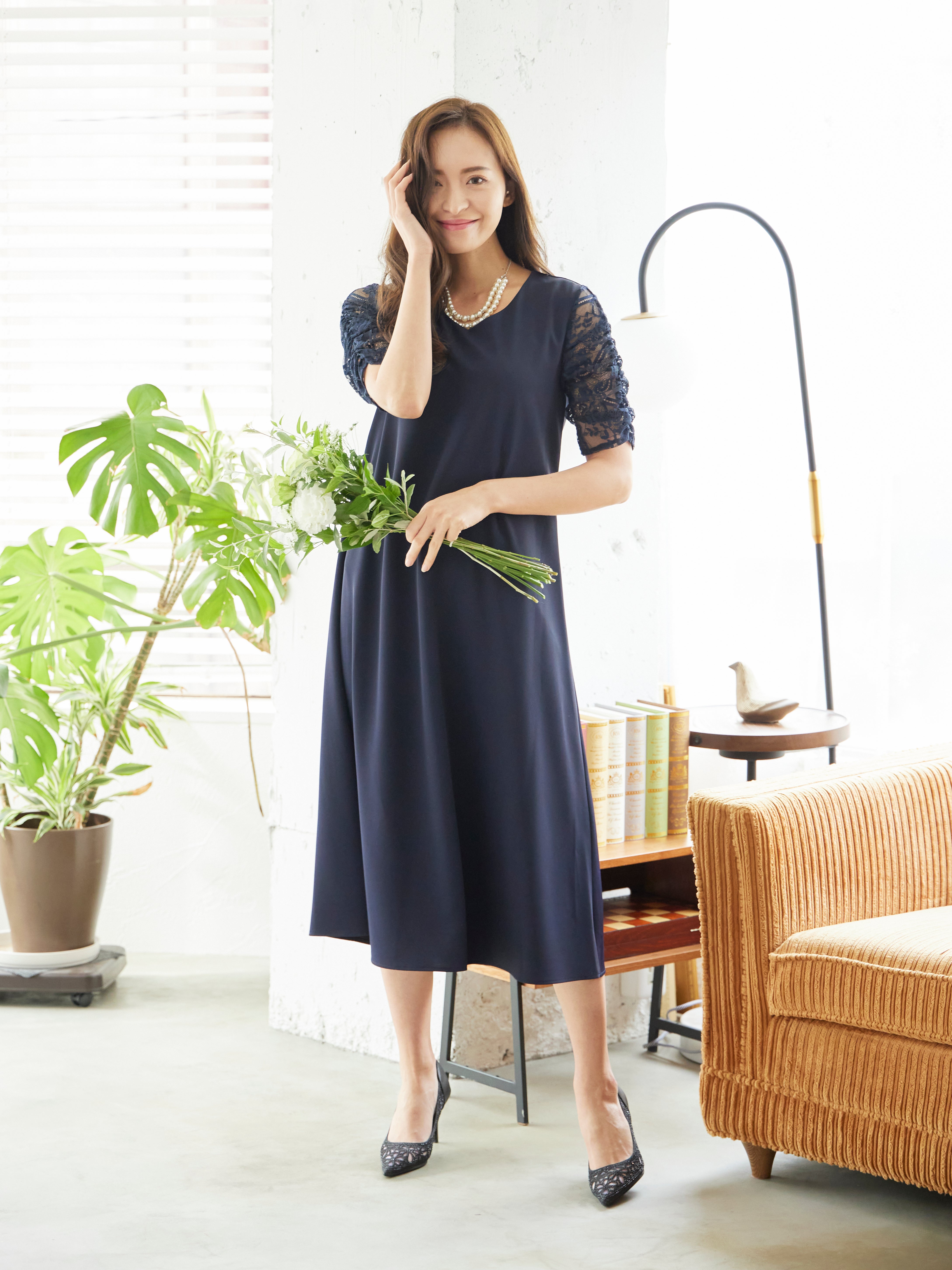 [レンタル] BELINDA DE CAPRIS Vネックギャザースリープ ワンピースドレス ネイビーの宅配レンタル - 2