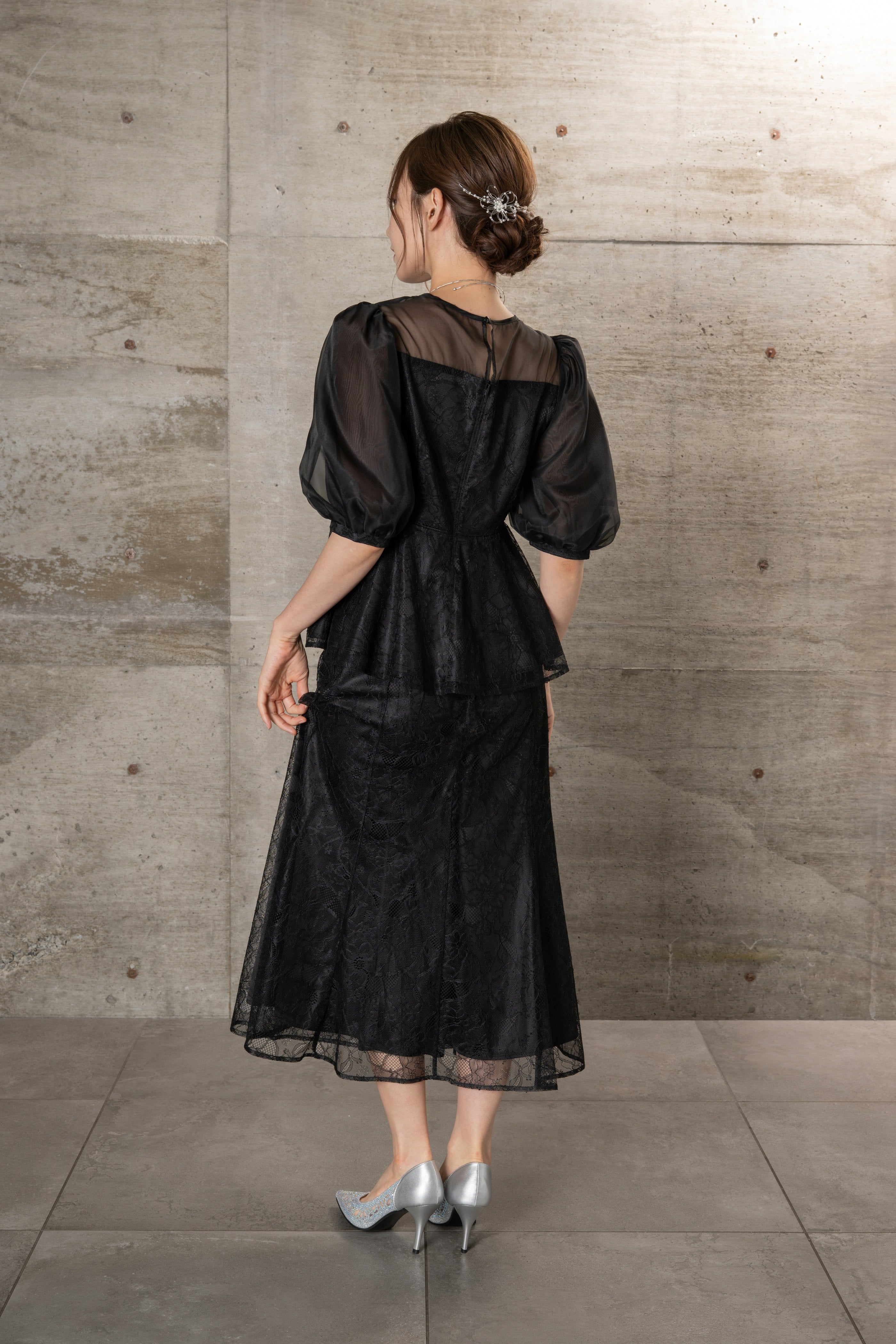 レンタル] BELINDA DE CAPRIS 刺繍レース オールインワン パンツドレス