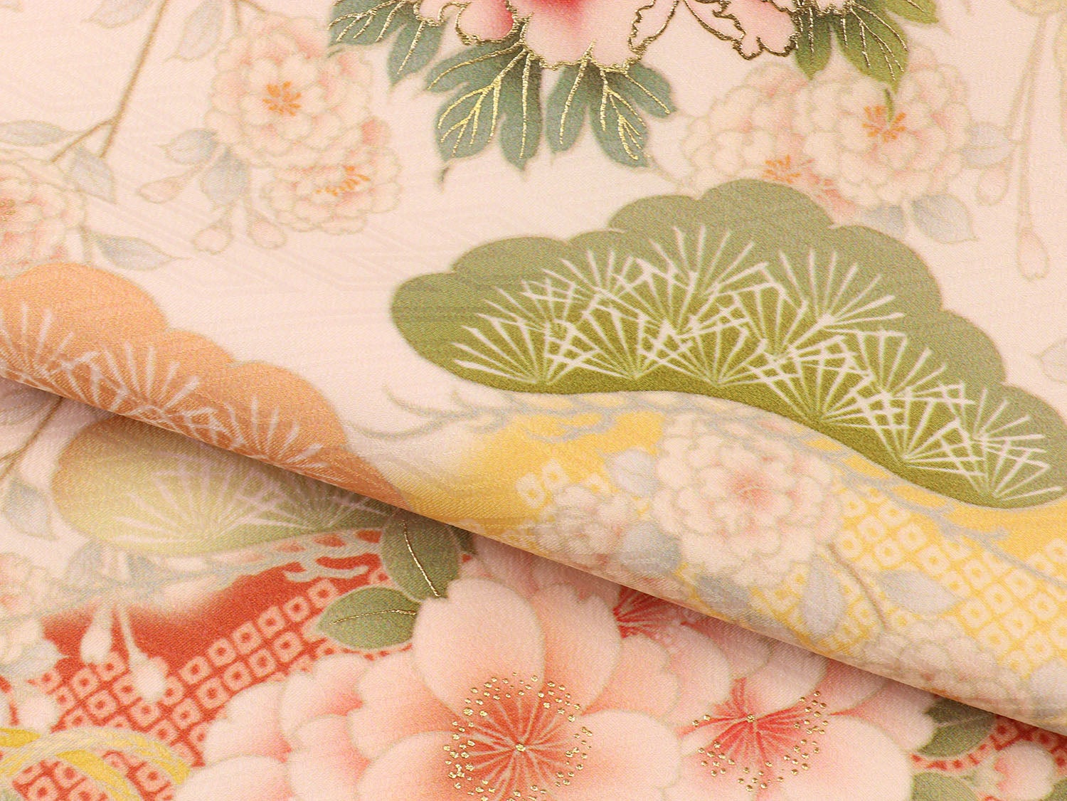 [レンタル] 女の子 お宮参り 産着 京都丸紅 / 華徒然 レンタル6点フルセット 正絹 牡丹と檜扇と貝桶 クリーム色の宅配レンタル - 6