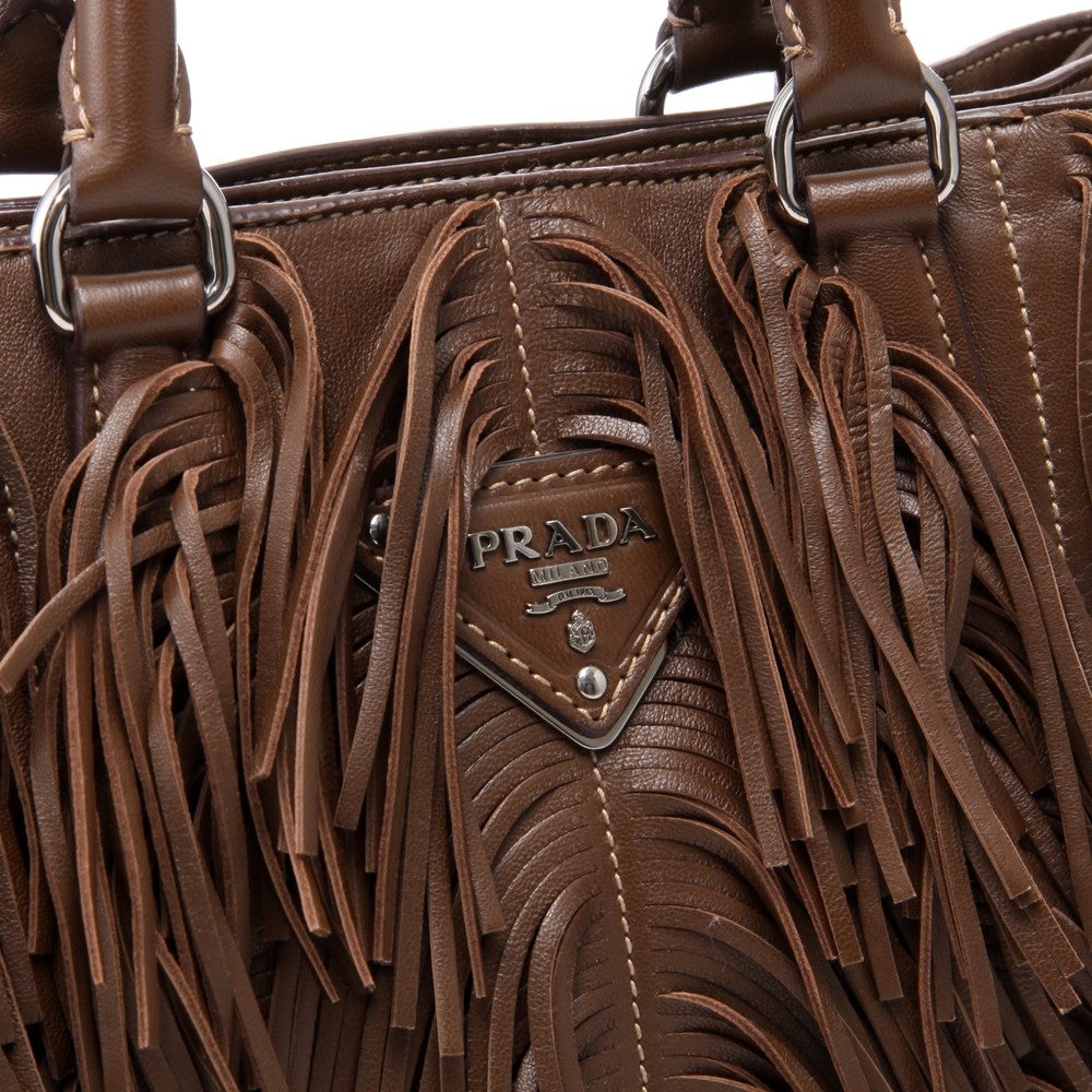 レンタル] レディース プラダ ナッパ フリンジハンドバッグ ホワイト