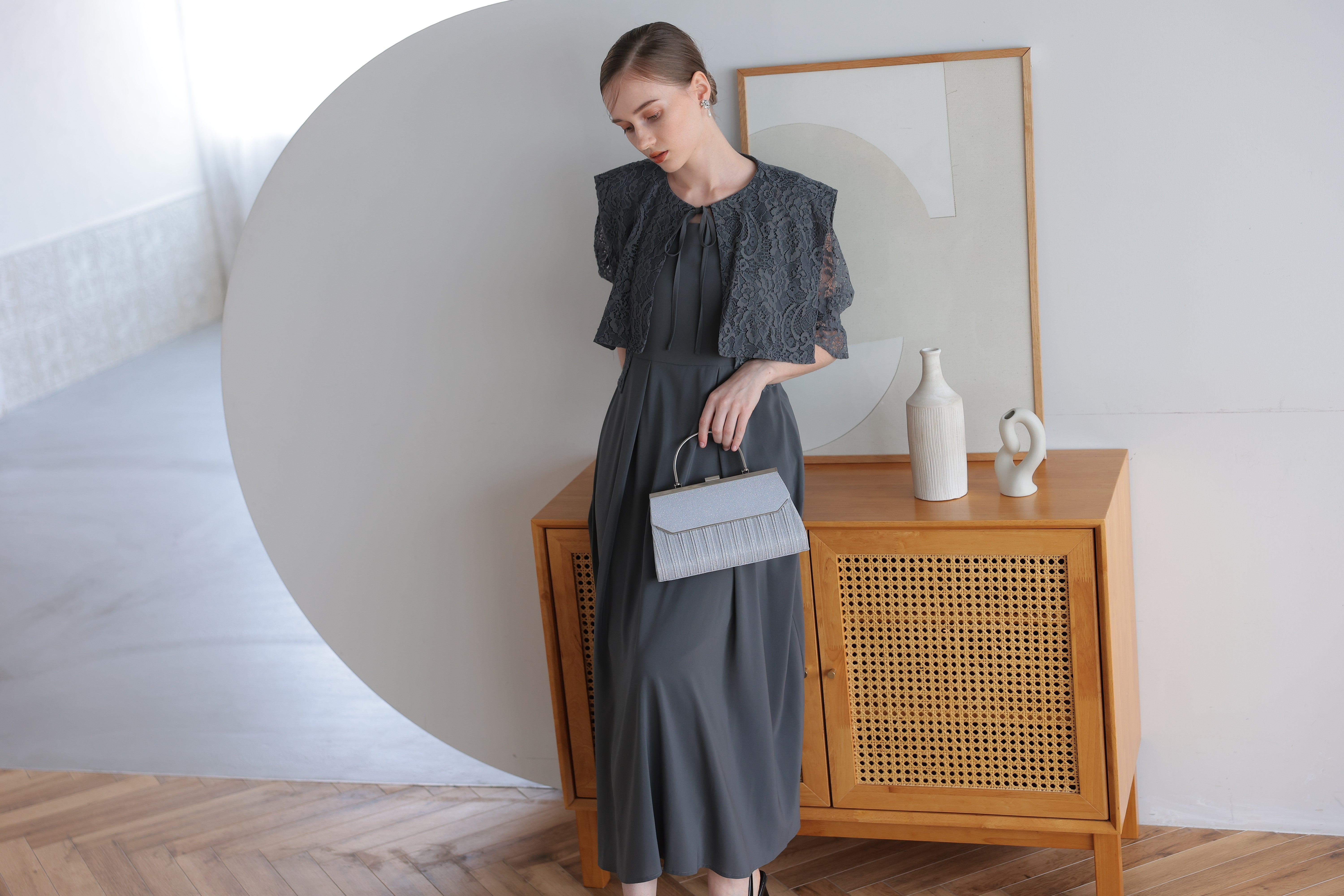 [レンタル] アートマリー ラメプリーツハンドル付きパーティーバッグ シルバーの宅配レンタル - 6