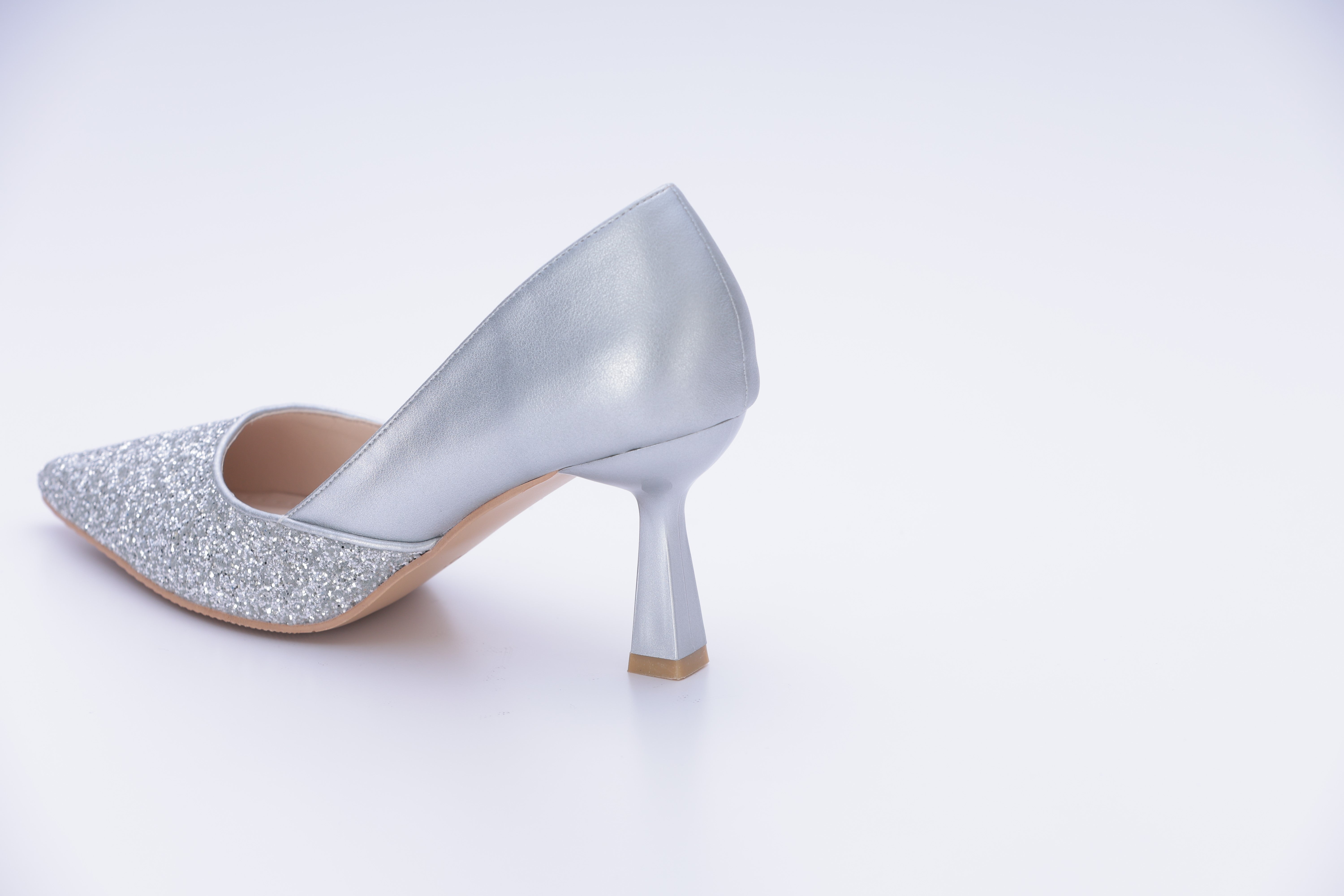 [レンタル] アートマリー グリッターパンプス シルバーの宅配レンタル - 2