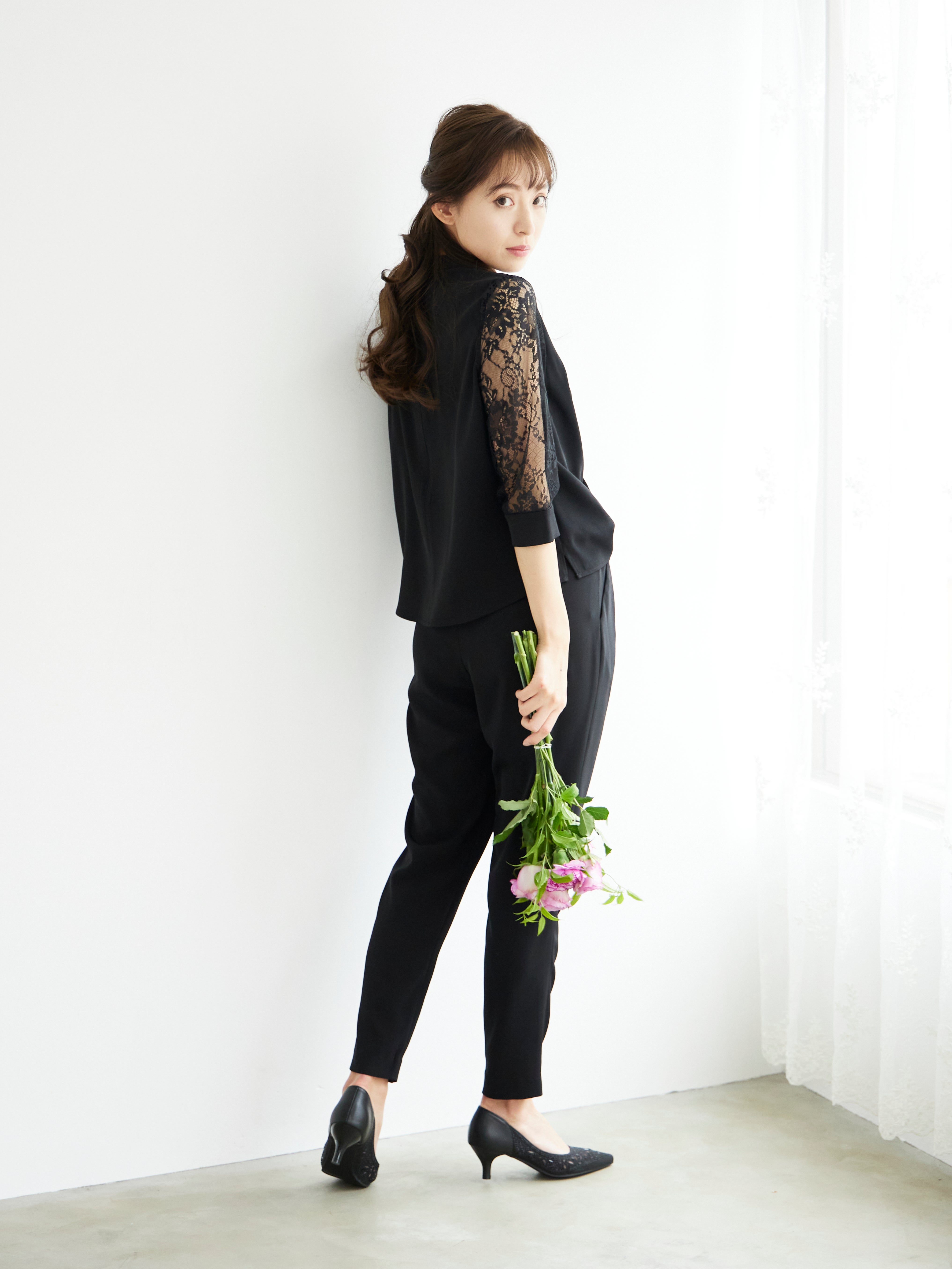 [レンタル] BELINDA DE CAPRIS 前開きブラウス セットアップ テーパードパンツドレス ブラックの宅配レンタル - 10