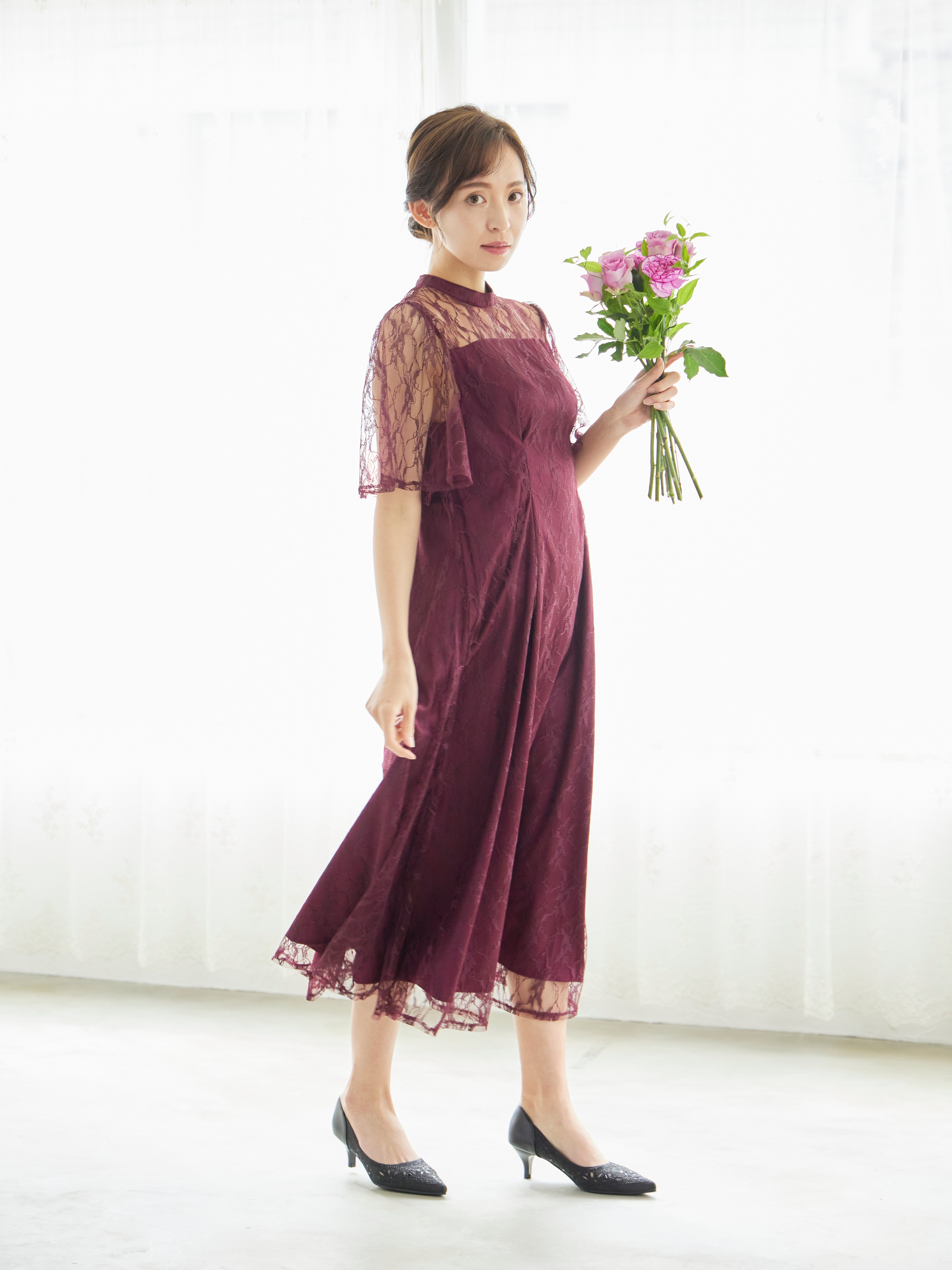 レンタル] BELINDA DE CAPRIS 総レースフレア袖 ハイネック ワンピース