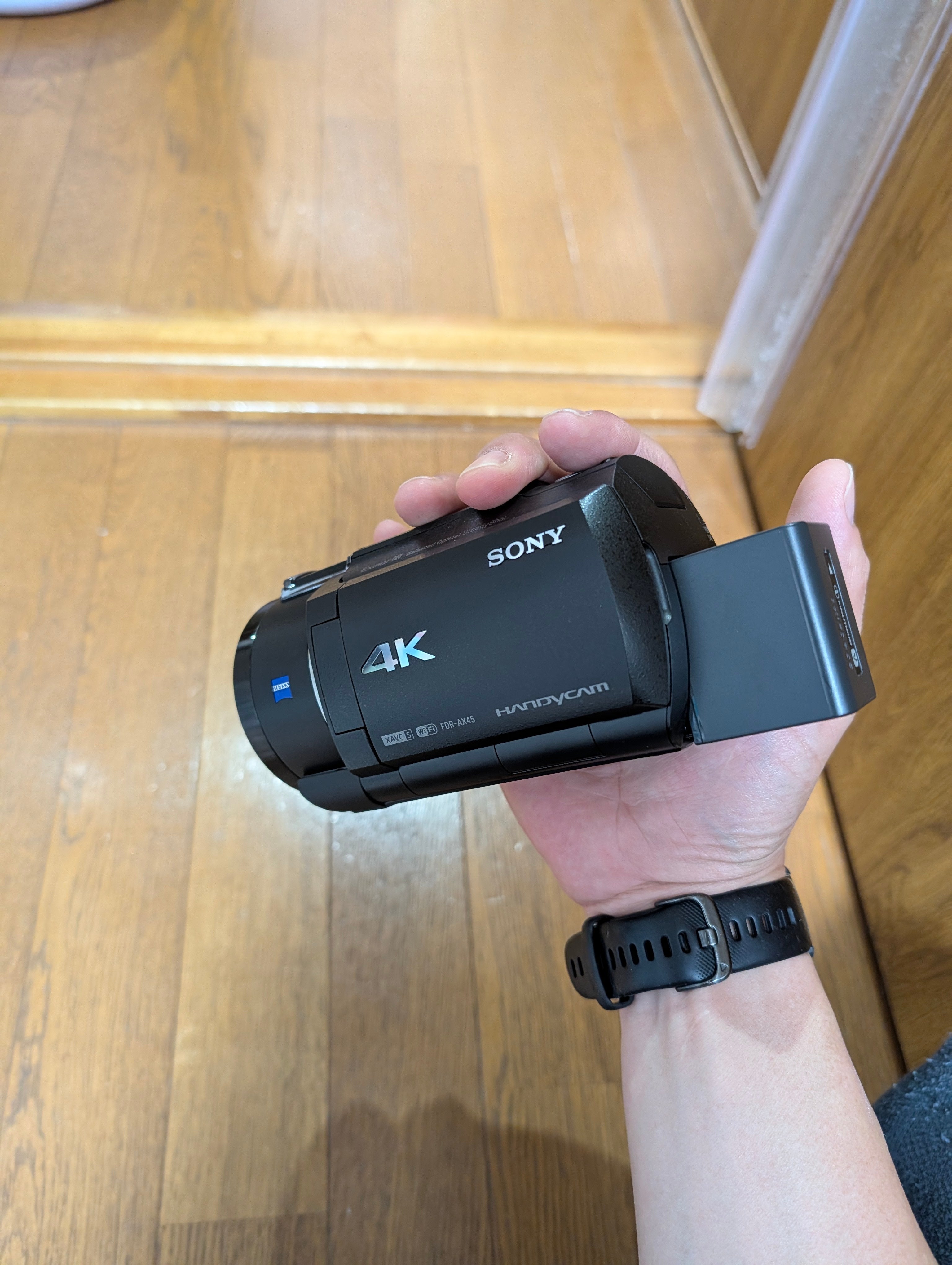 レンタル] ソニー 4Kビデオカメラ FDR-AX45A + 大容量予備バッテリー