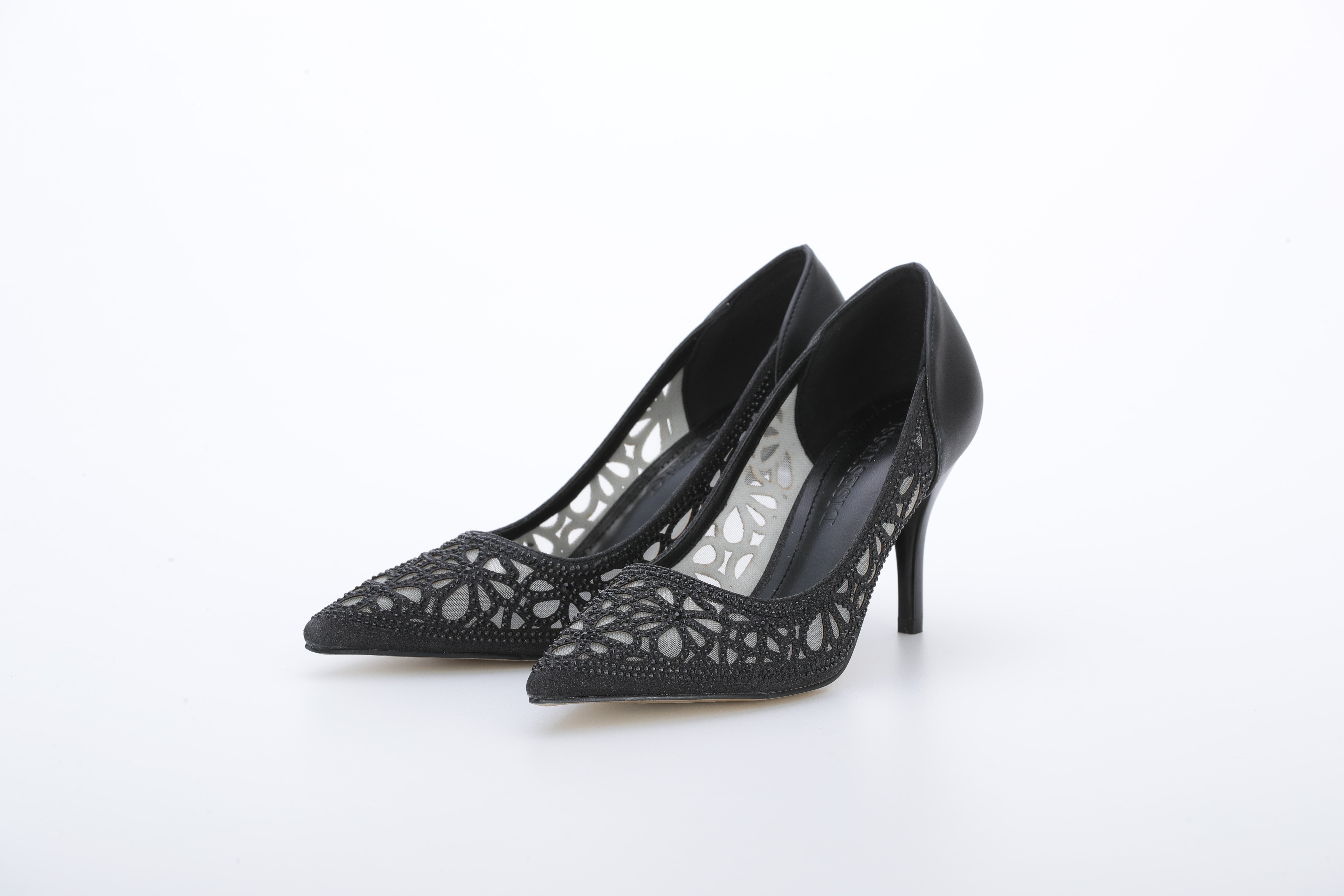 アートマリー 花柄パンチングカットパンプス ブラック