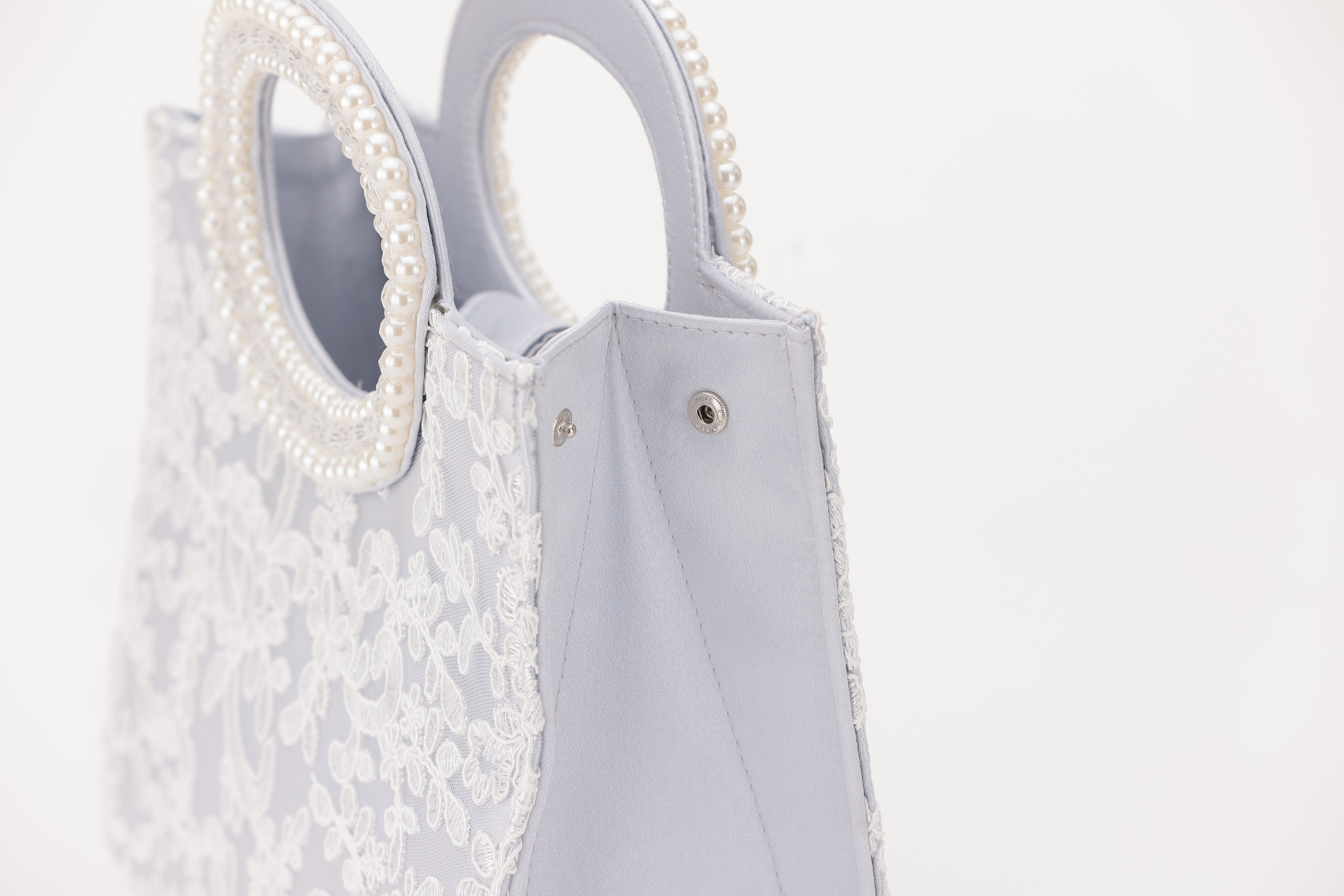 [レンタル] アートマリー ハンドパール刺繍パーティーバッグ シルバーの宅配レンタル - 7