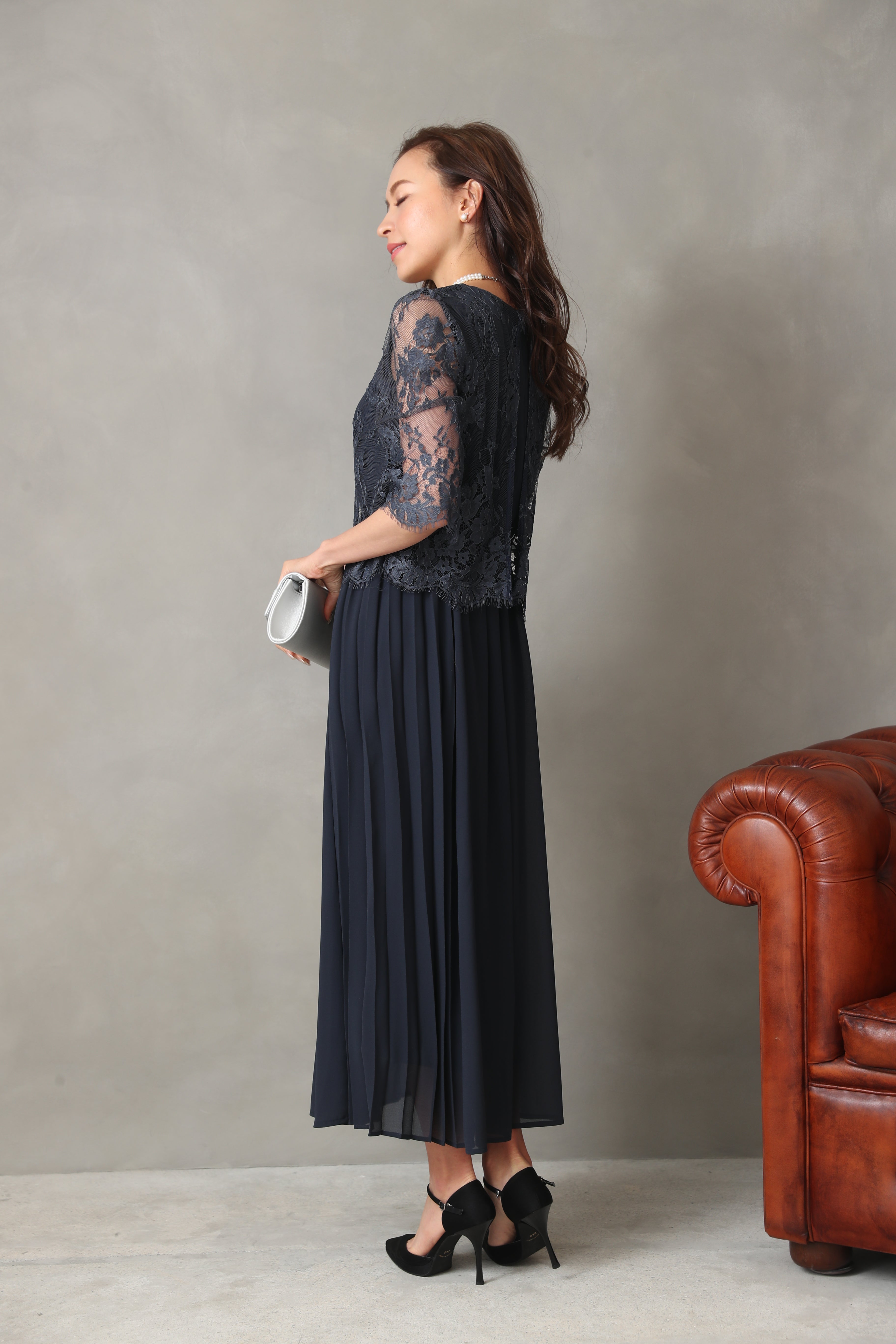 [レンタル] BELINDA DE CAPRIS サイドプリーツ レーススリーブ ワンピースドレス ネイビーの宅配レンタル - 19