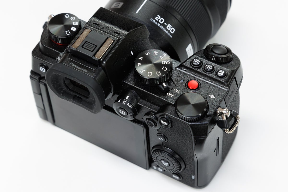 レンタル] パナソニック LUMIX DC-S5 ボディ ミラーレス一眼 - Rentio