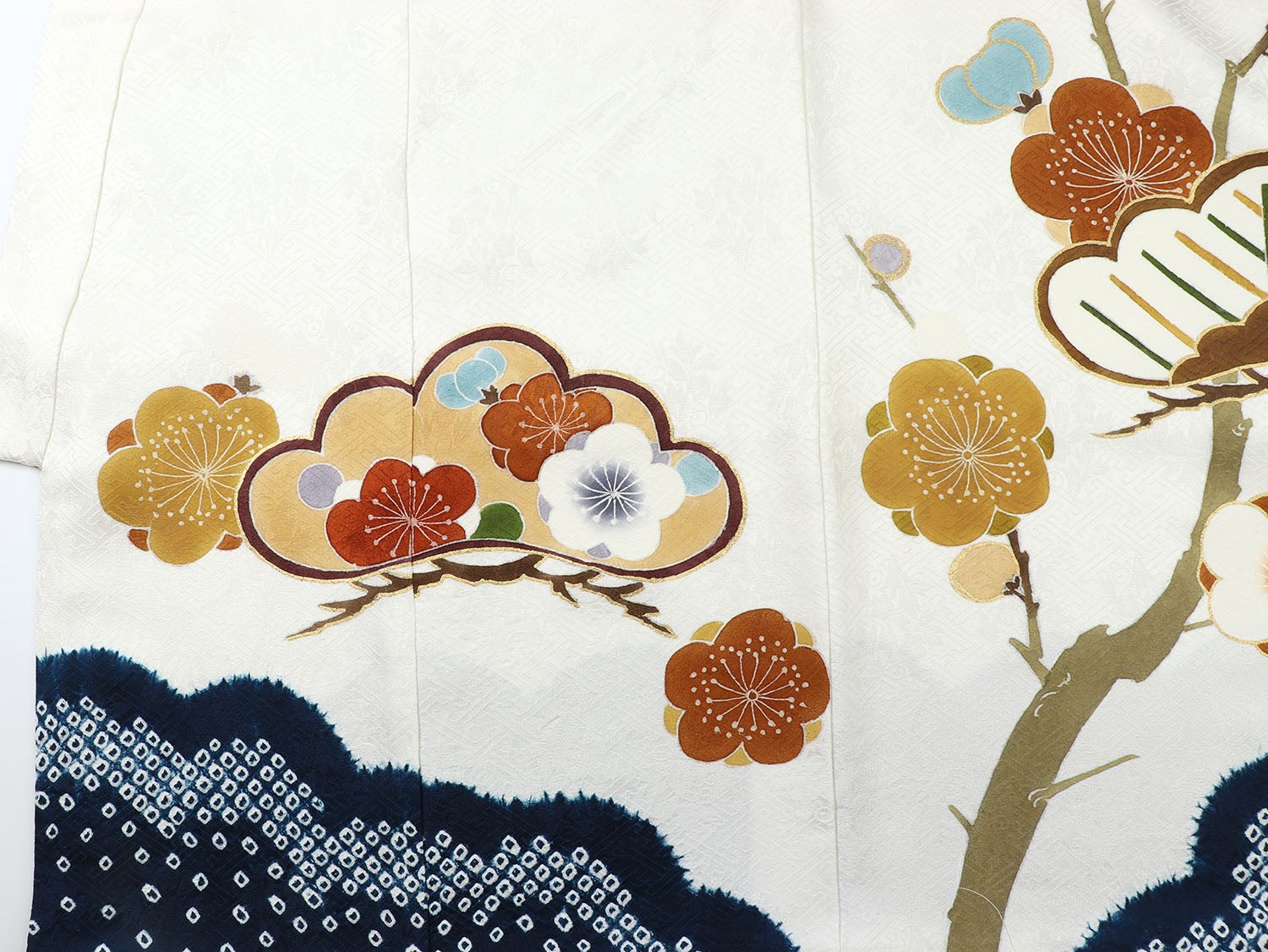 [レンタル] [手描友禅] 男の子 お宮参り 産着 手描友禅 本絞り レンタル6点フルセット 正絹 金駒刺繍の松竹梅 紗綾形の紺と白色の宅配レンタル - 7