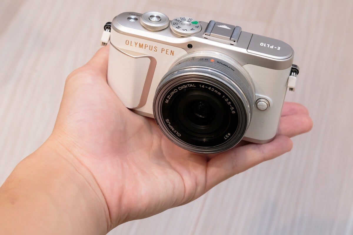 レンタル] OLYMPUS PEN E-PL10 EZダブルズームキット ミラーレス一眼