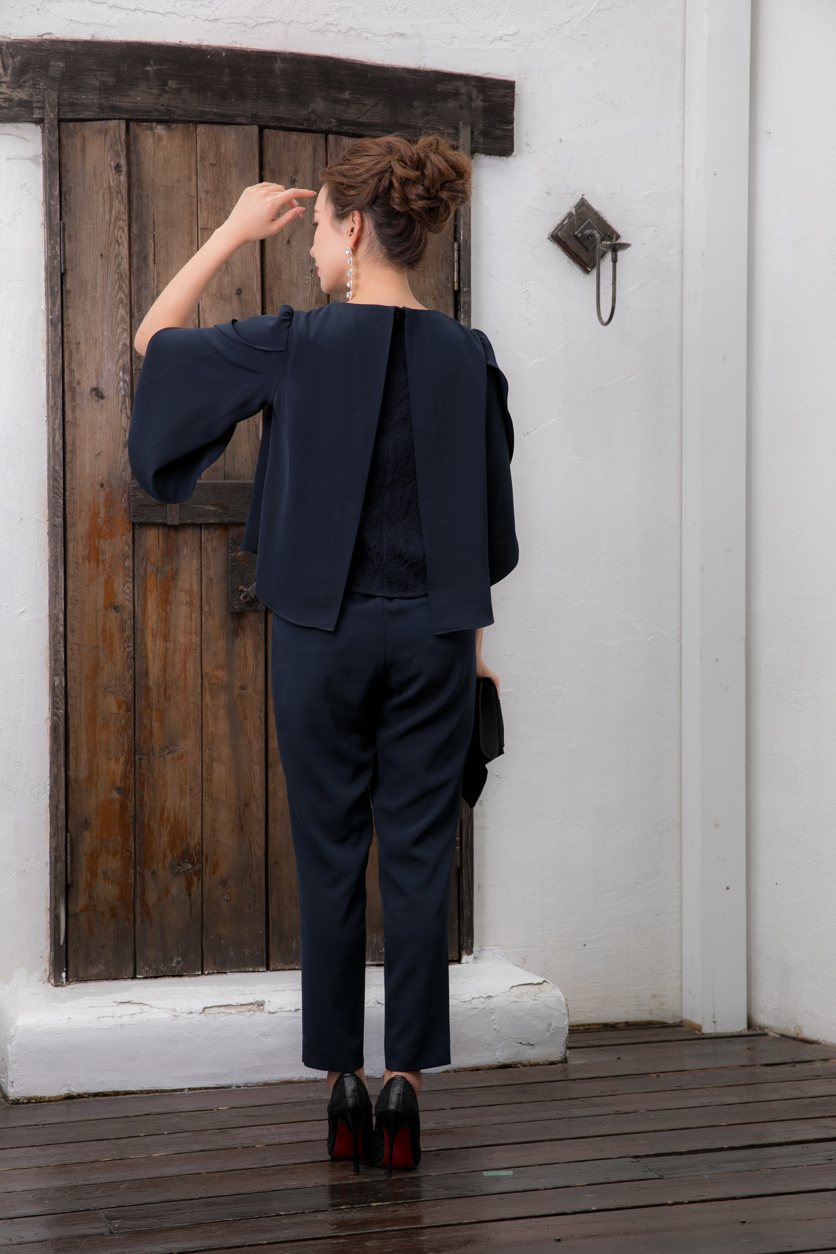 [レンタル] BELINDA DE CAPRIS チューリップスリーブ セットアップ パンツドレス ネイビーの宅配レンタル - 5