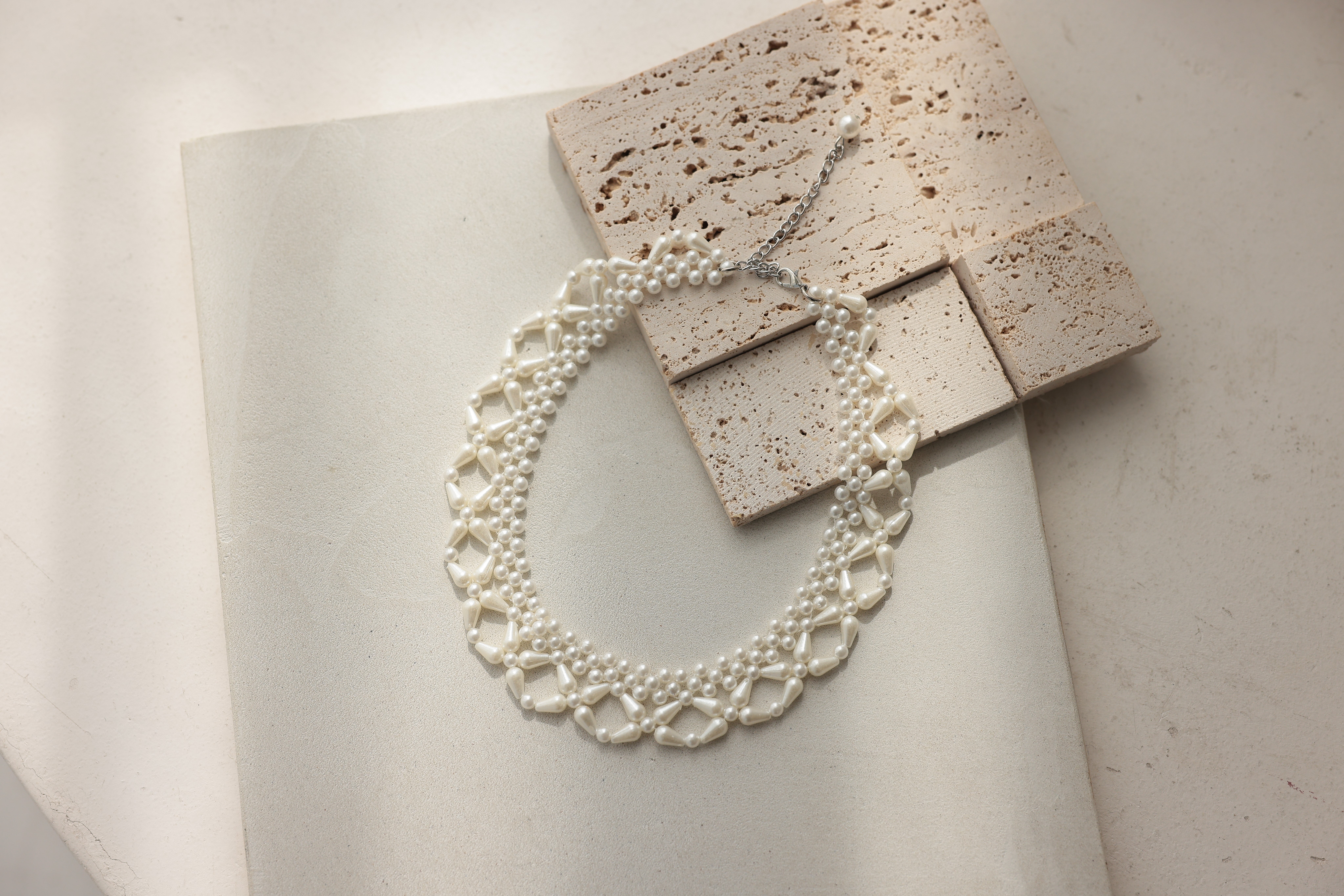 [レンタル] アートマリー スカラップ編み上げパールネックレス ホワイト