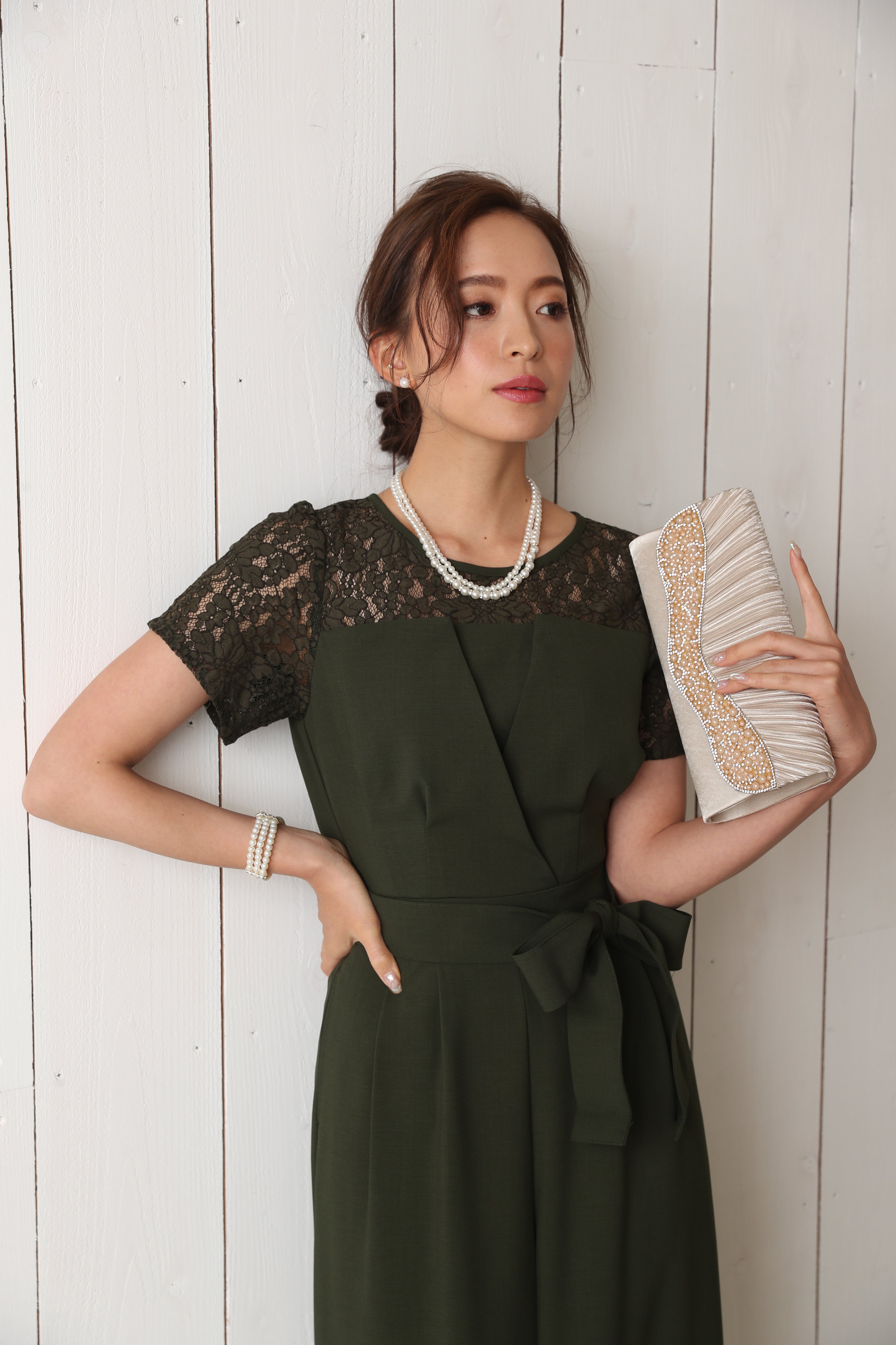 [レンタル] BELINDA DE CAPRIS 袖付きタックテーパード オールインワン パンツドレス カーキの宅配レンタル - 41