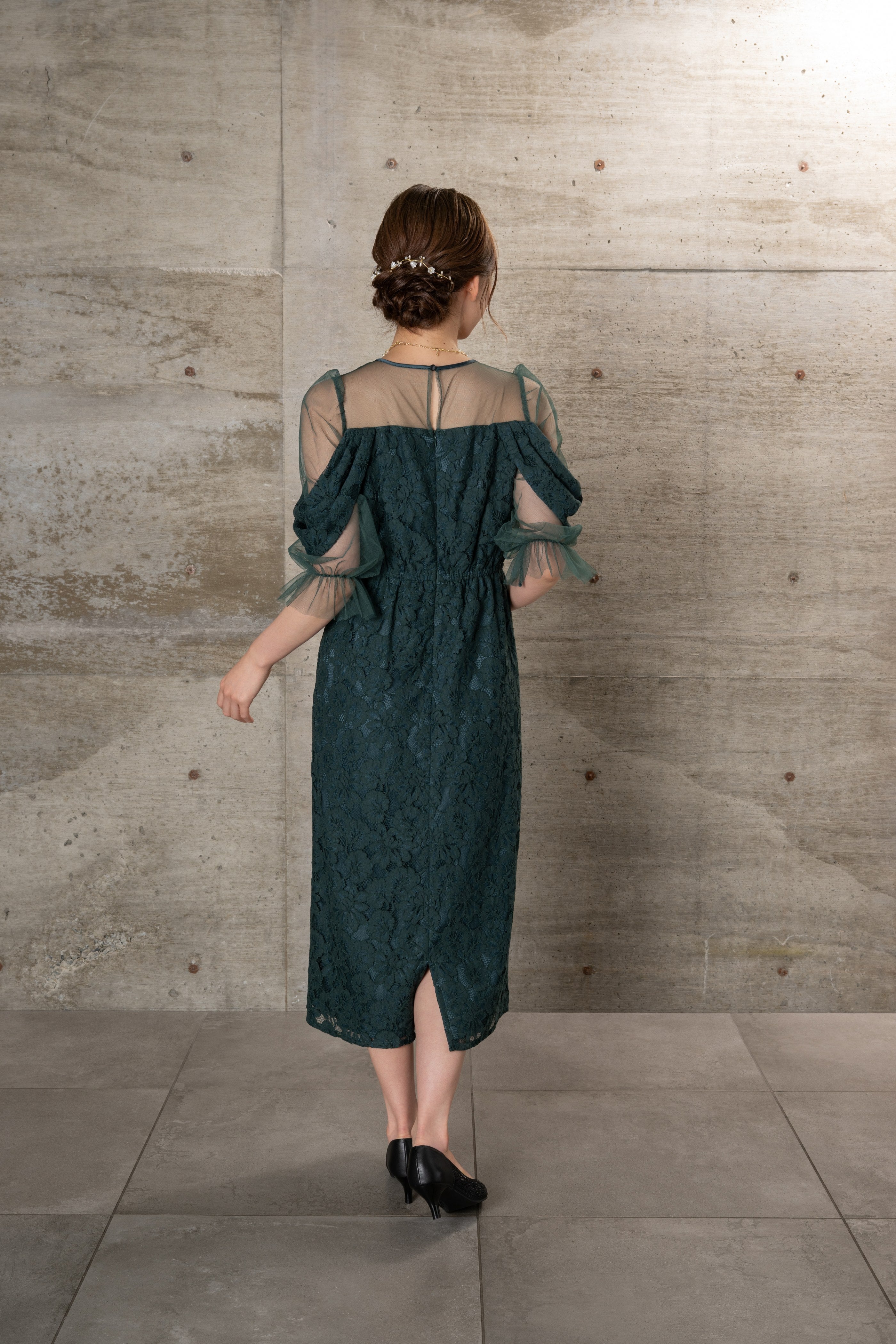 [レンタル] BELINDA DE CAPRIS レースオフショルチュールワンピース ワンピースドレスの宅配レンタル - 4