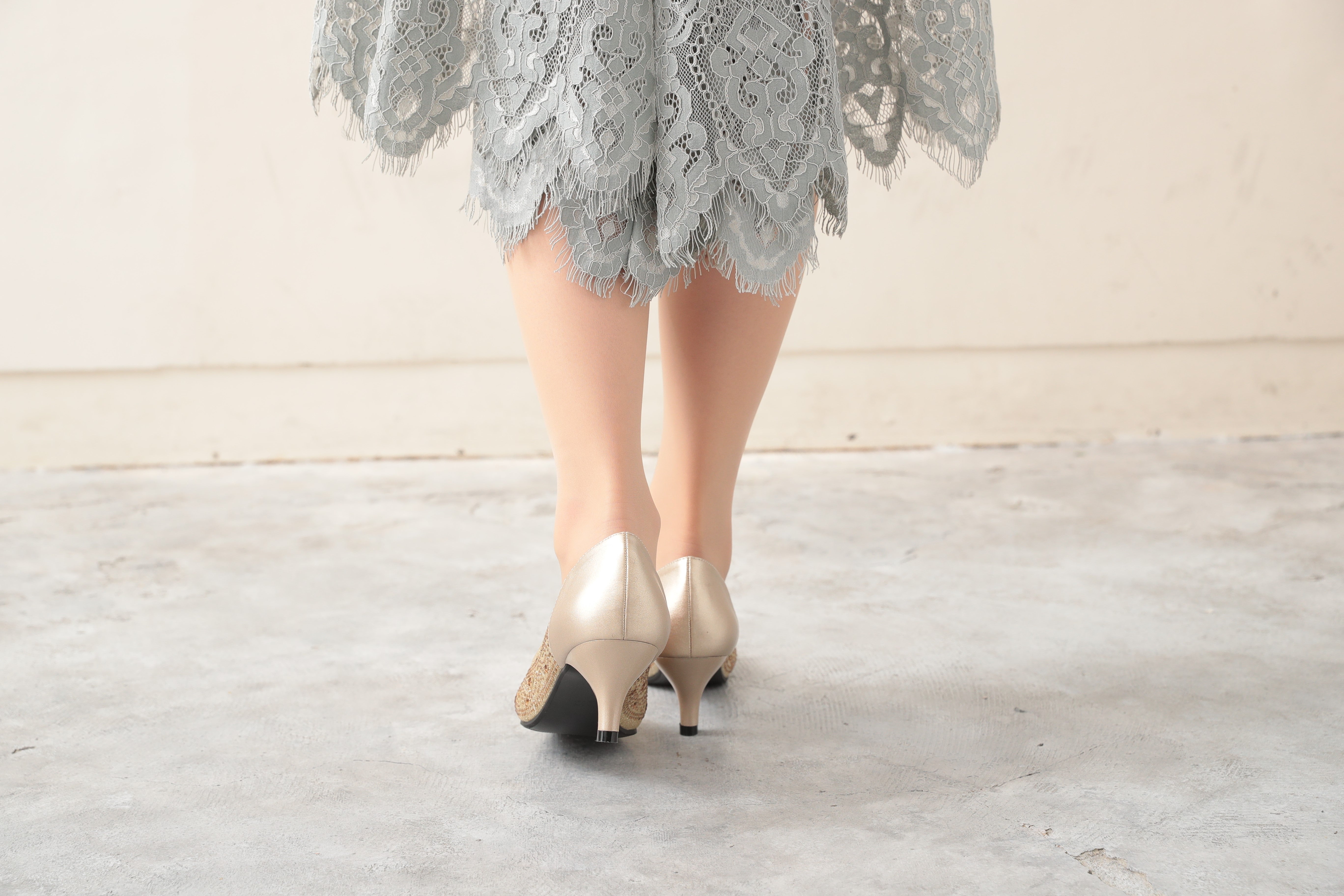 [レンタル] アートマリー 幾何学柄グリッターパンプス ゴールドの宅配レンタル - 13