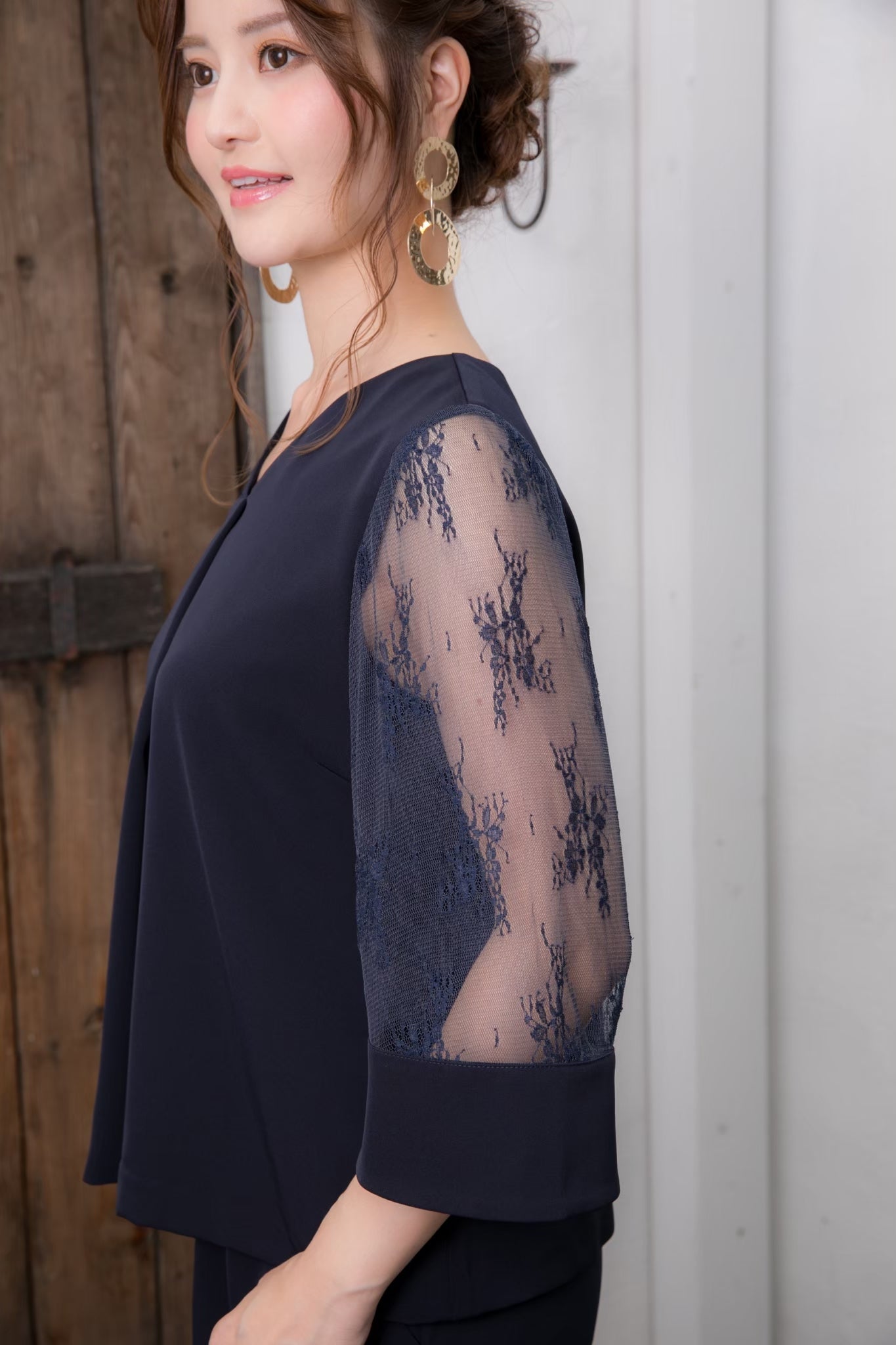 [レンタル] BELINDA DE CAPRIS チュールスリーブカフス セットアップ パンツドレス ネイビーの宅配レンタル - 14