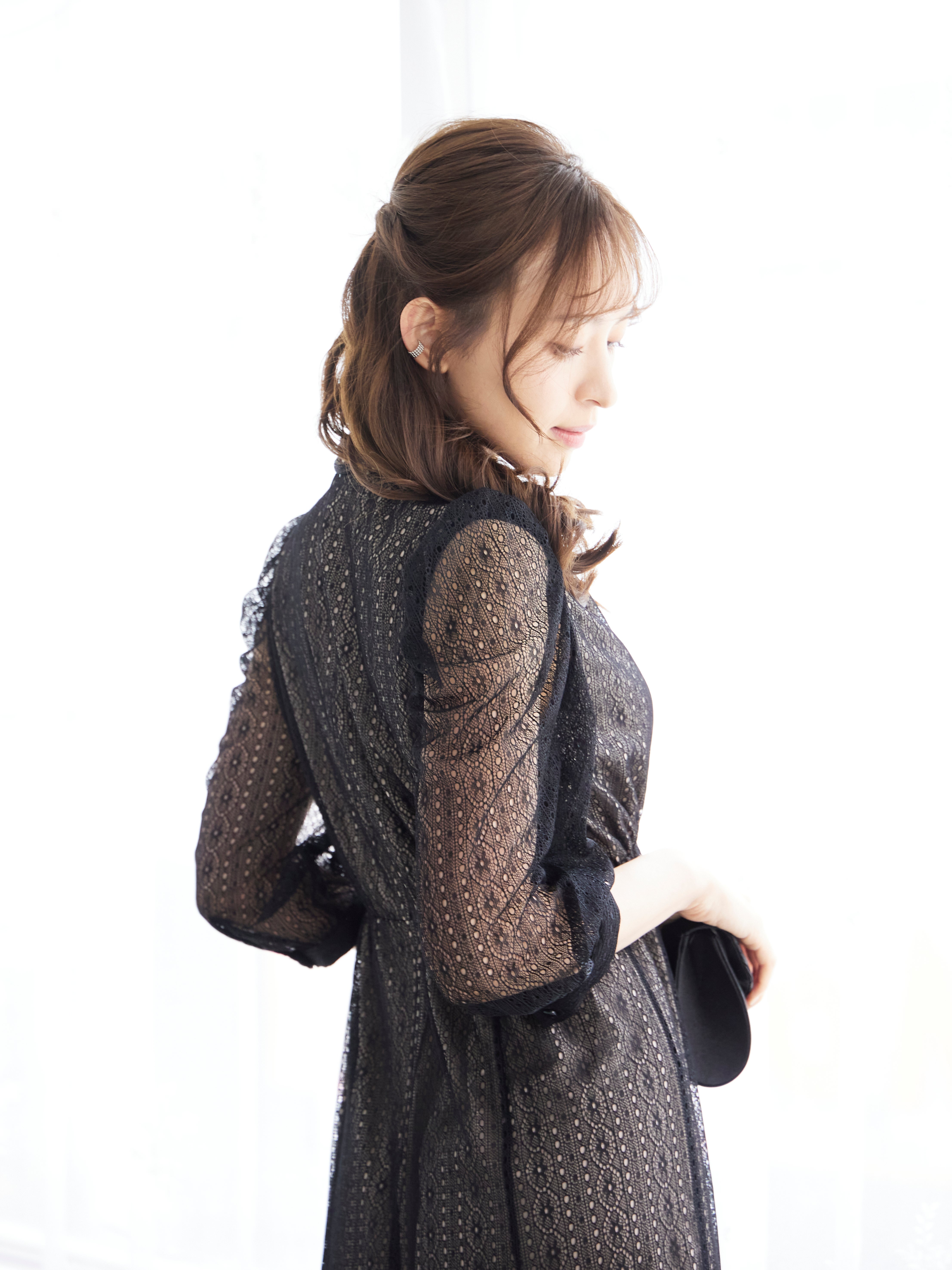 [レンタル] BELINDA DE CAPRIS リボン付きギャザースリーブ レースワンピースドレス ブラックの宅配レンタル - 6