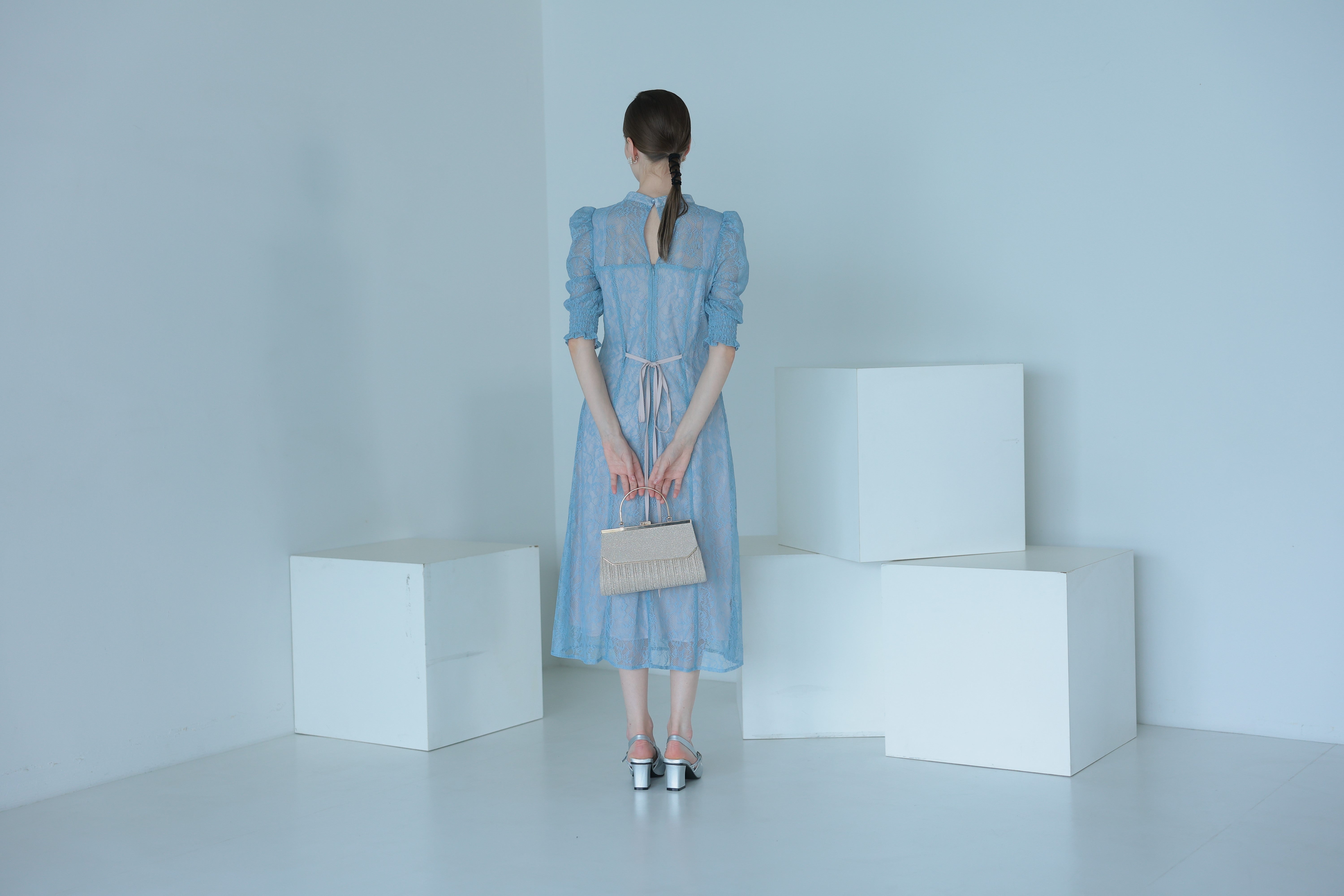 [レンタル] アートマリー ラメプリーツハンドル付きパーティーバッグ ベージュの宅配レンタル - 11