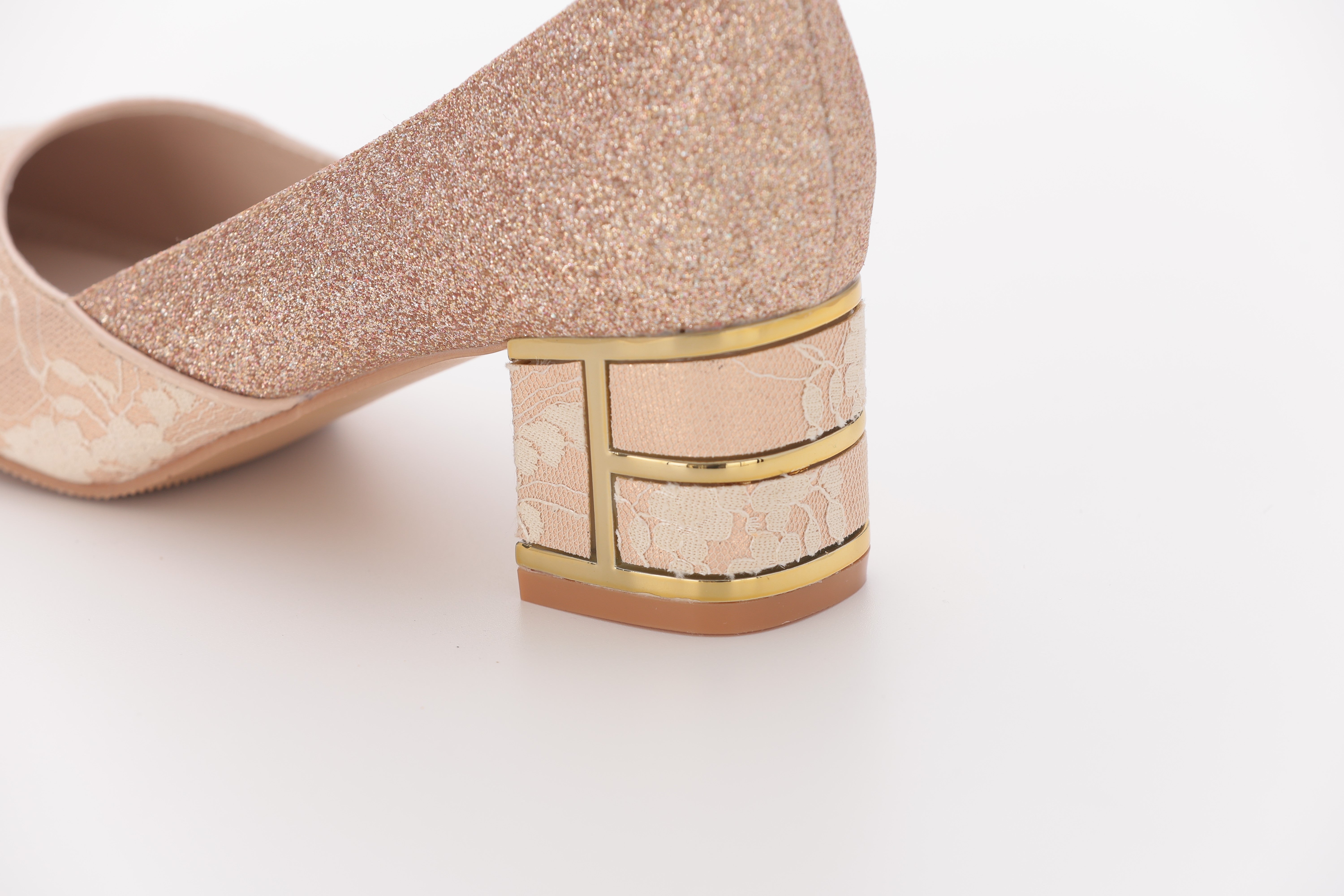 [レンタル] アートマリー レースチャンキーヒールパンプス ベージュの宅配レンタル - 5