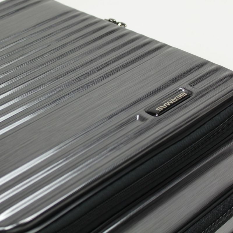 [レンタル] [1-3泊向けサイズ]BERMAS INTER CITY No.60523 33L ハードスーツケース ブラックヘアラインの宅配レンタル - 16