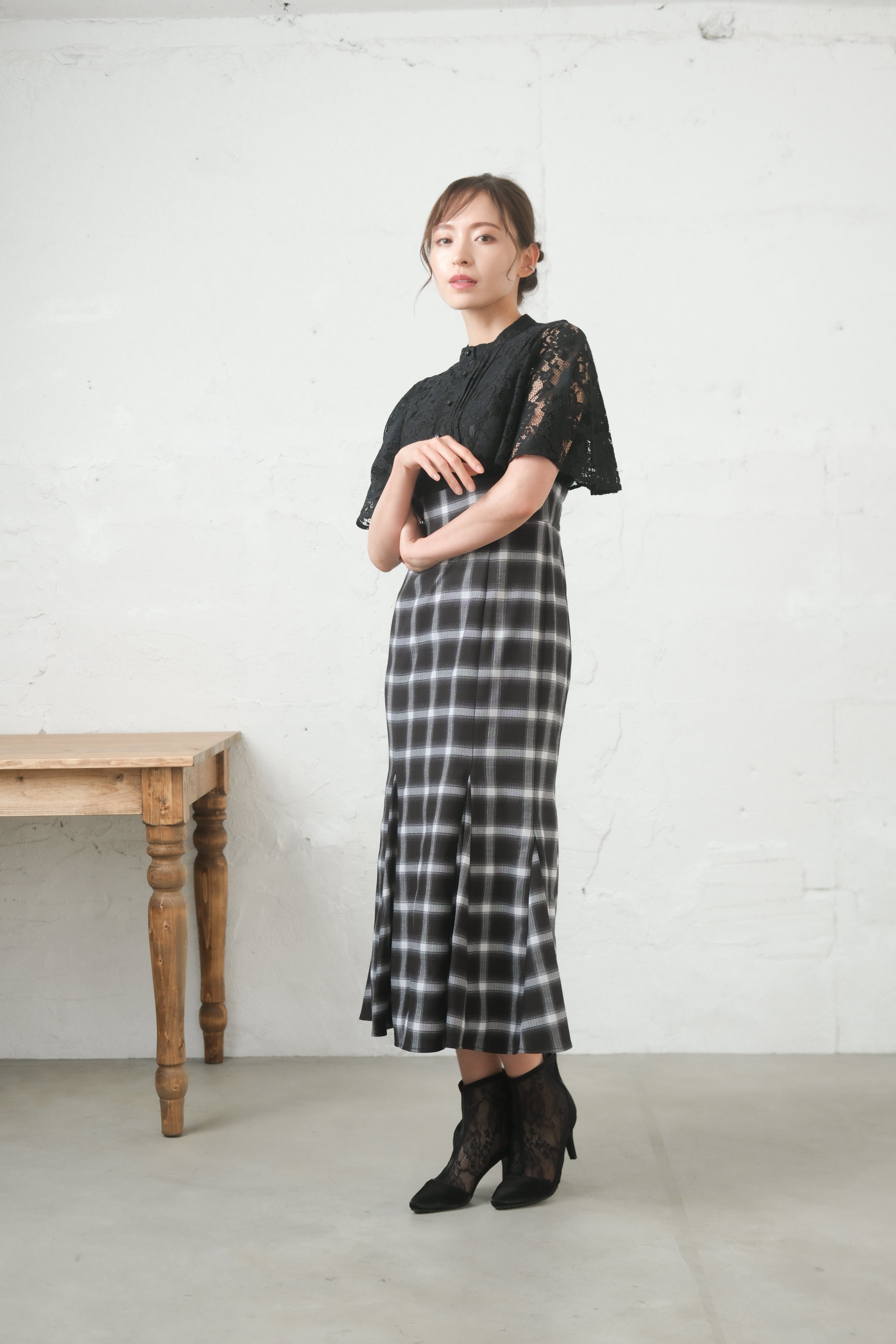 [レンタル] BELINDA DE CAPRIS レース切り替えマーメイド ワンピースドレス ブラックの宅配レンタル - 2