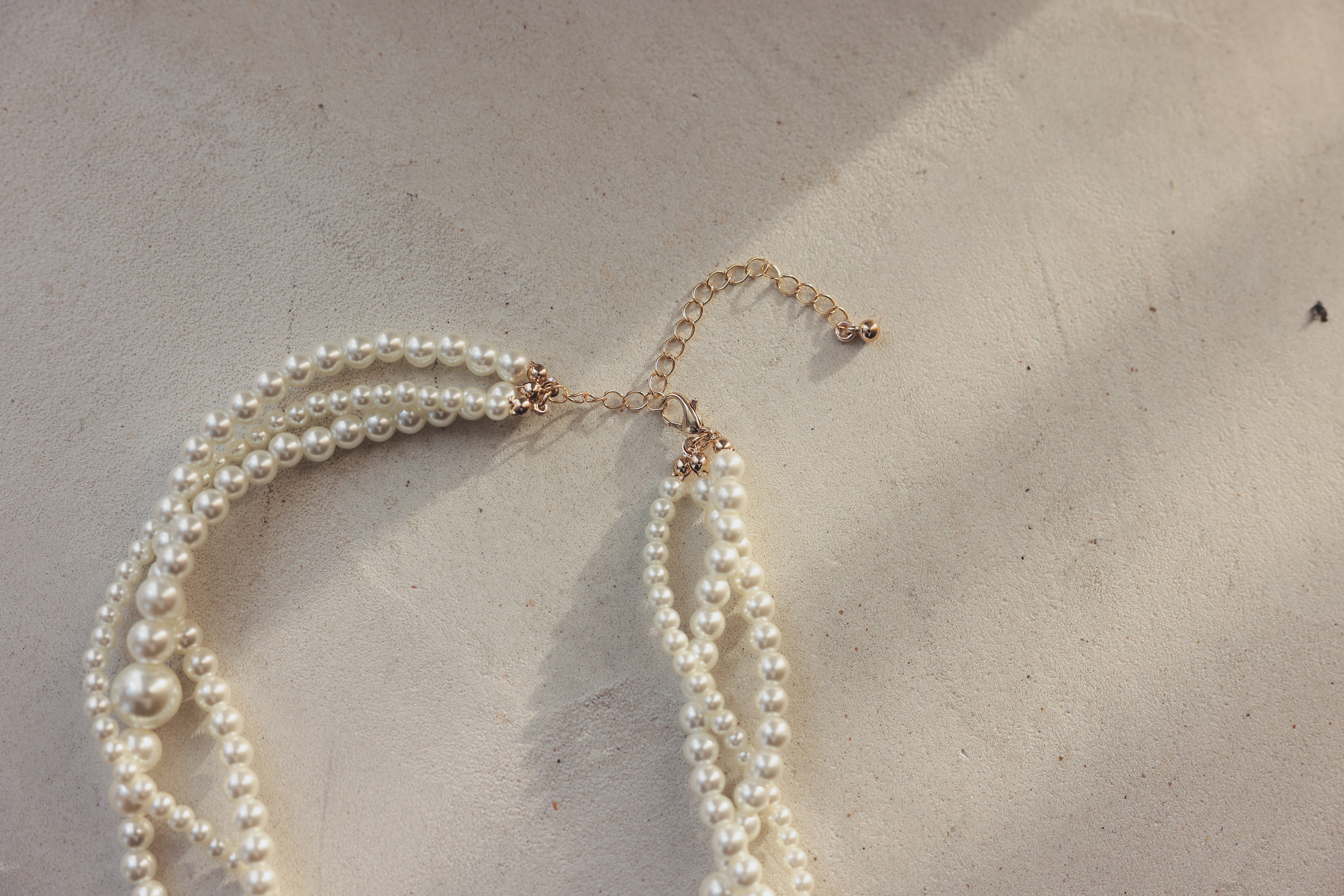 [レンタル] アートマリー 3連らせんデザインパールネックレス ゴールドの宅配レンタル - 3