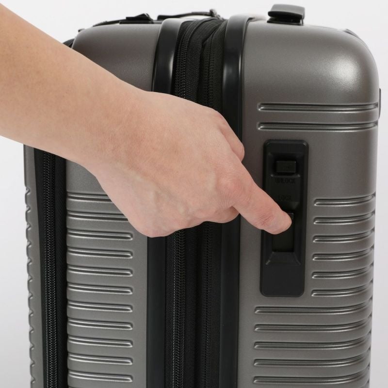 [レンタル] [1-3泊向けサイズ]BERMAS EURO CITY2 No.60295 フロントオープンファスナー38L 48cm ハードスーツケース ジェットブラックの宅配レンタル - 10