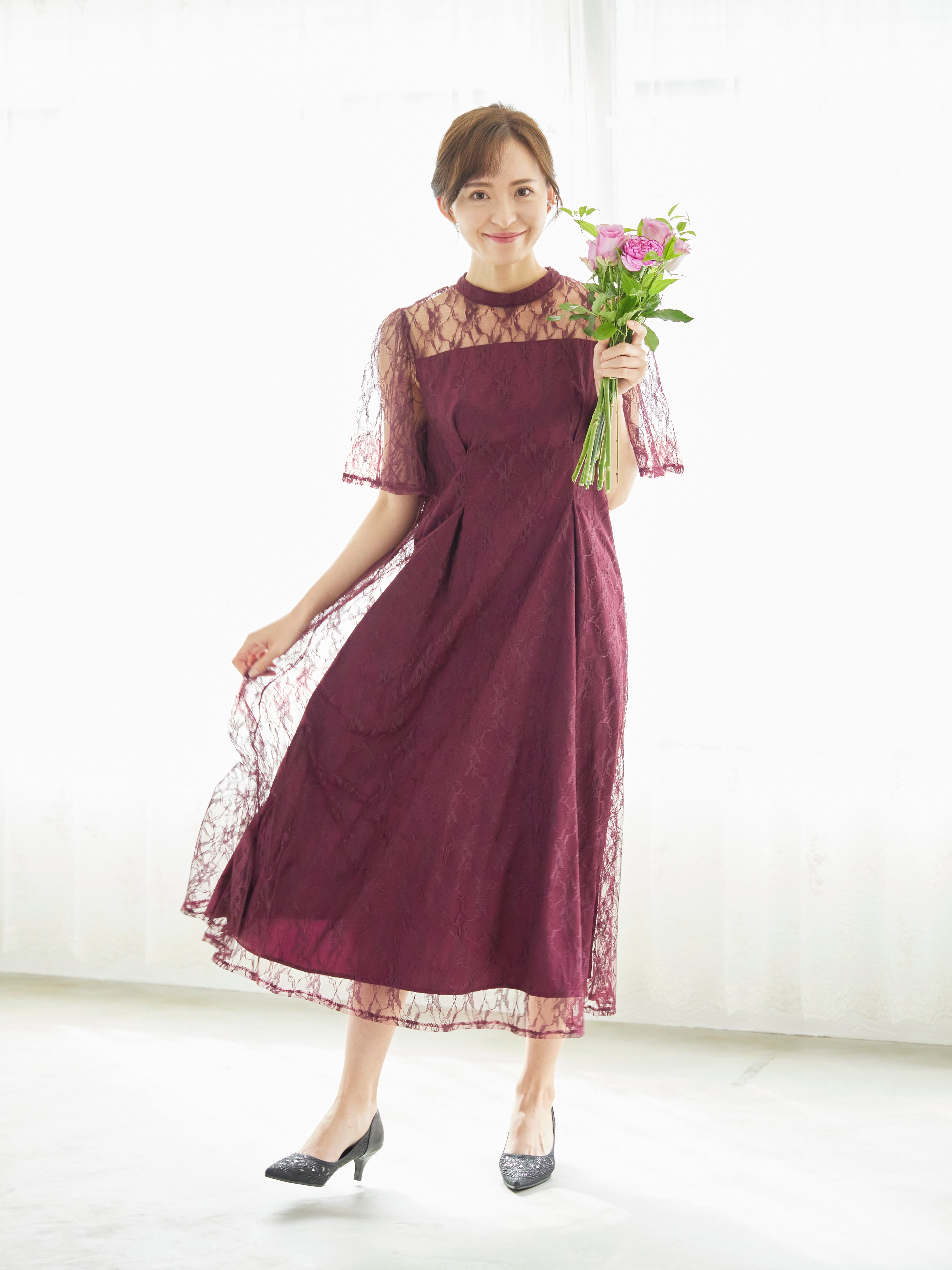 レンタル] BELINDA DE CAPRIS 総レースフレア袖 ハイネック ワンピース