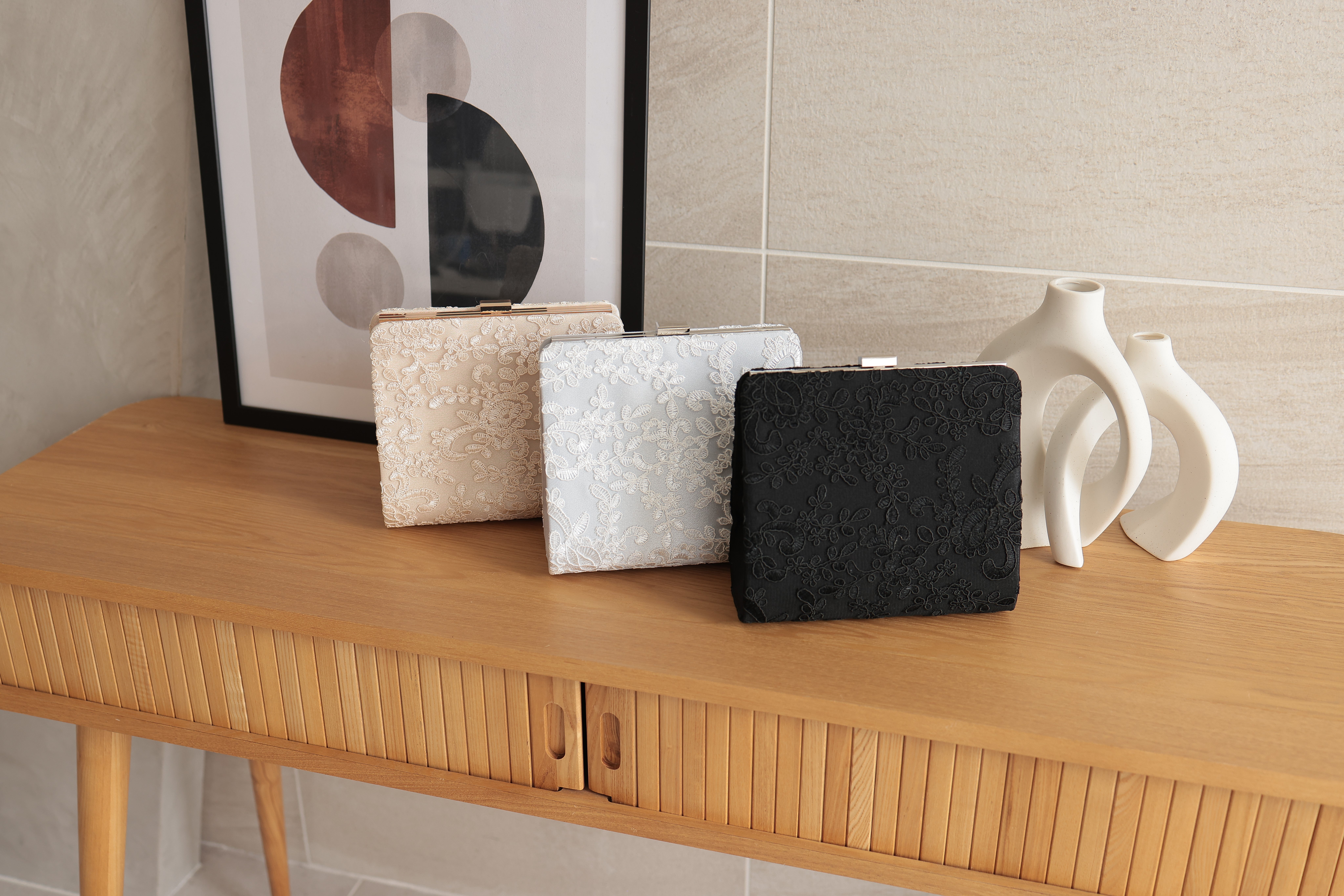 [レンタル] アートマリー 刺繍スクエアパーティーバッグ シルバーの宅配レンタル - 8