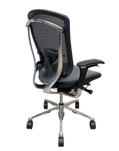 レンタル] オカムラ コンテッサ ハイバック メッシュタイプ 座面レザー